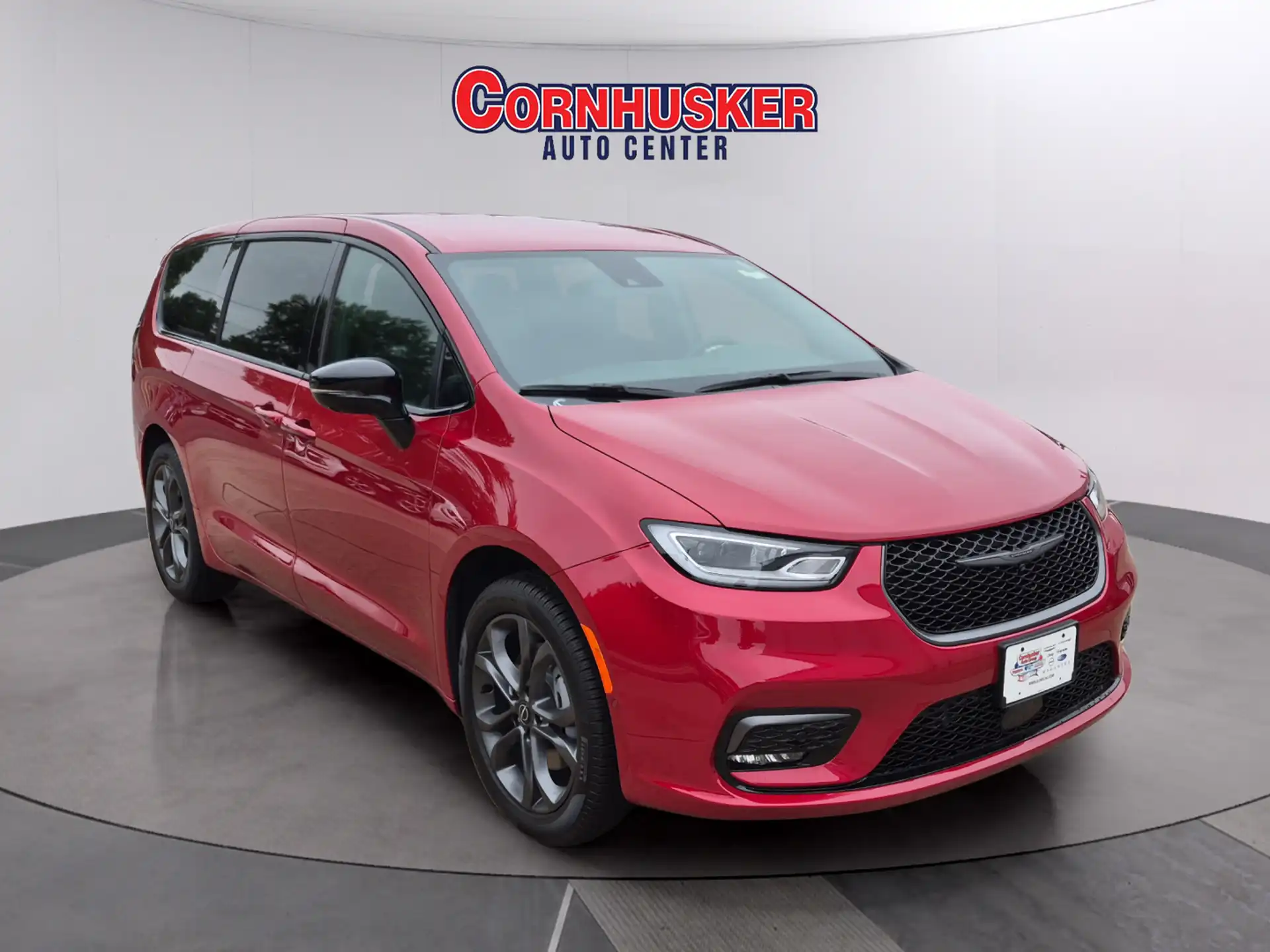 2026 Chrysler Pacifica Select AWD's photo