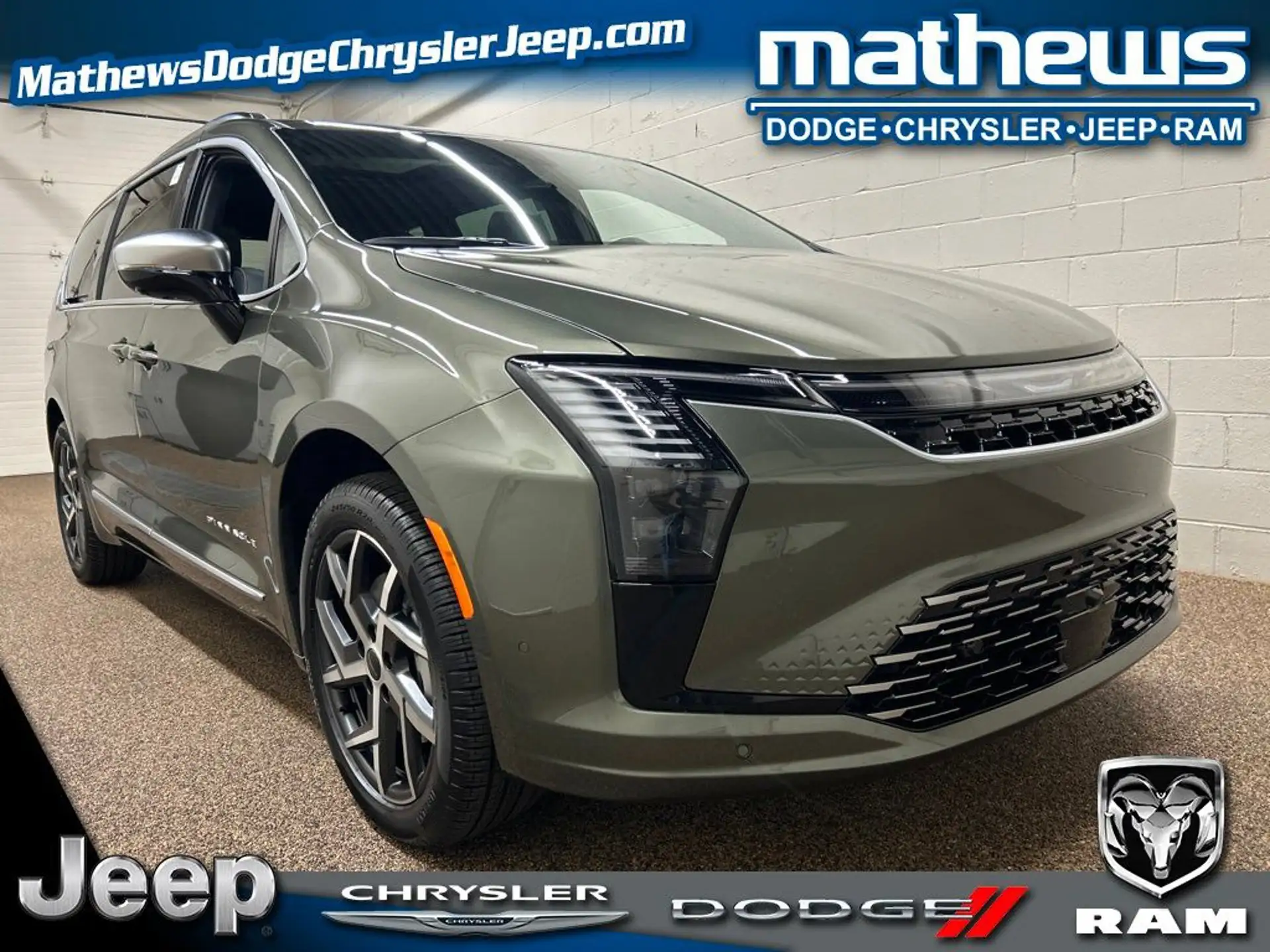 2027 Chrysler Pacifica Pinnacle AWD's photo