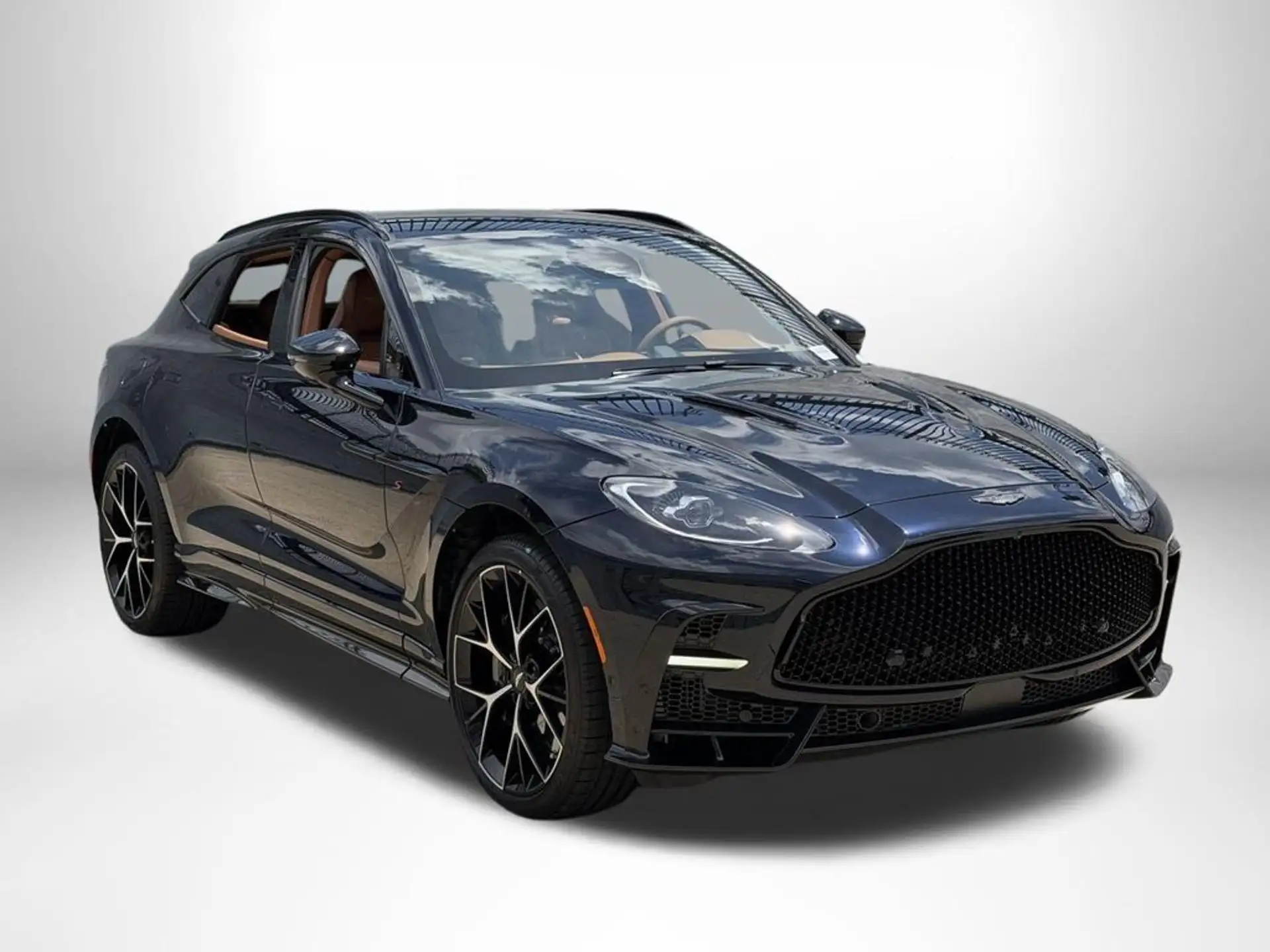 2026 Aston Martin DBX 4.0 V8 S AWD's photo