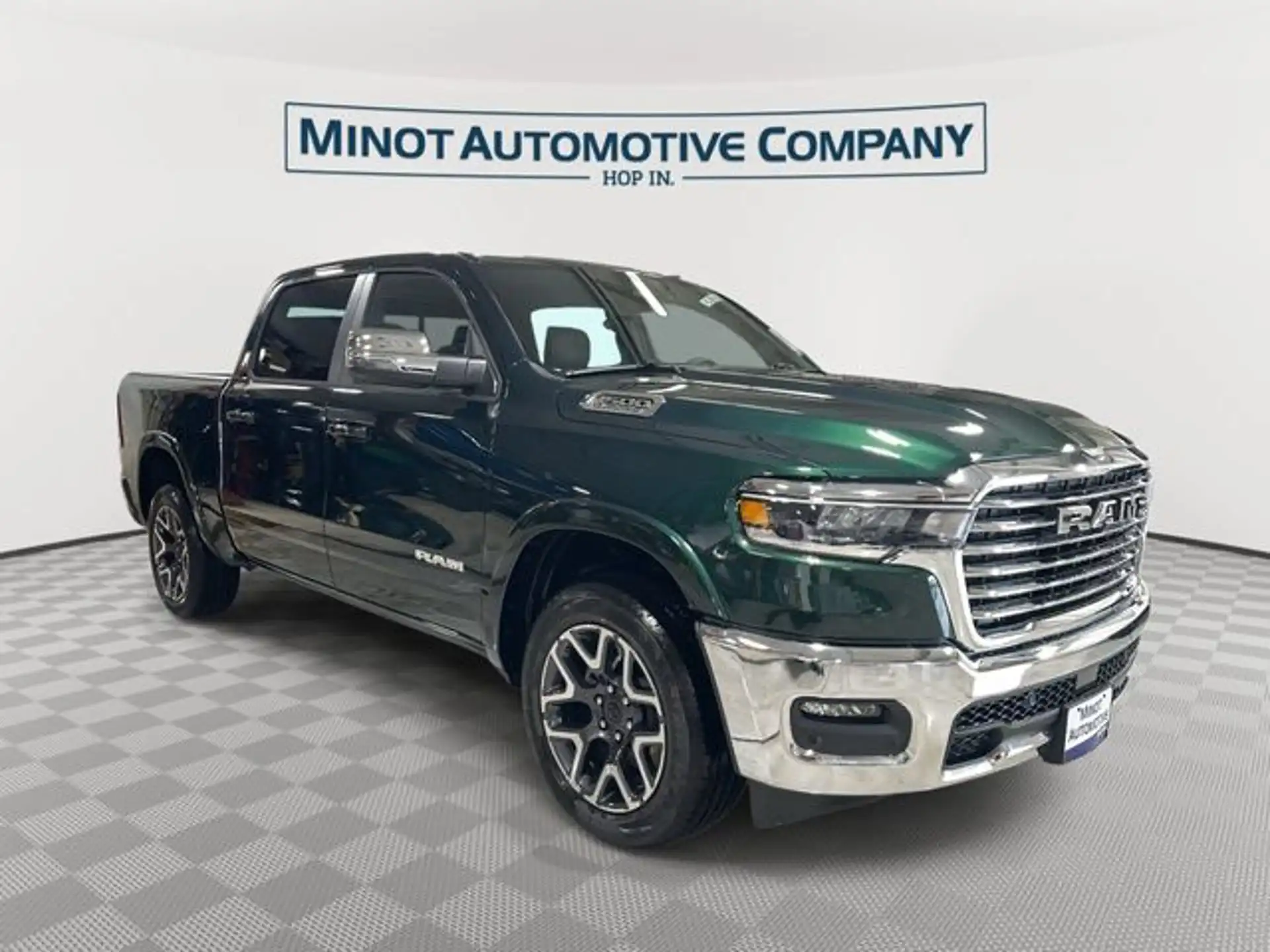 2026 RAM 1500 Laramie 4x4 Crew Cab 5'7's photo