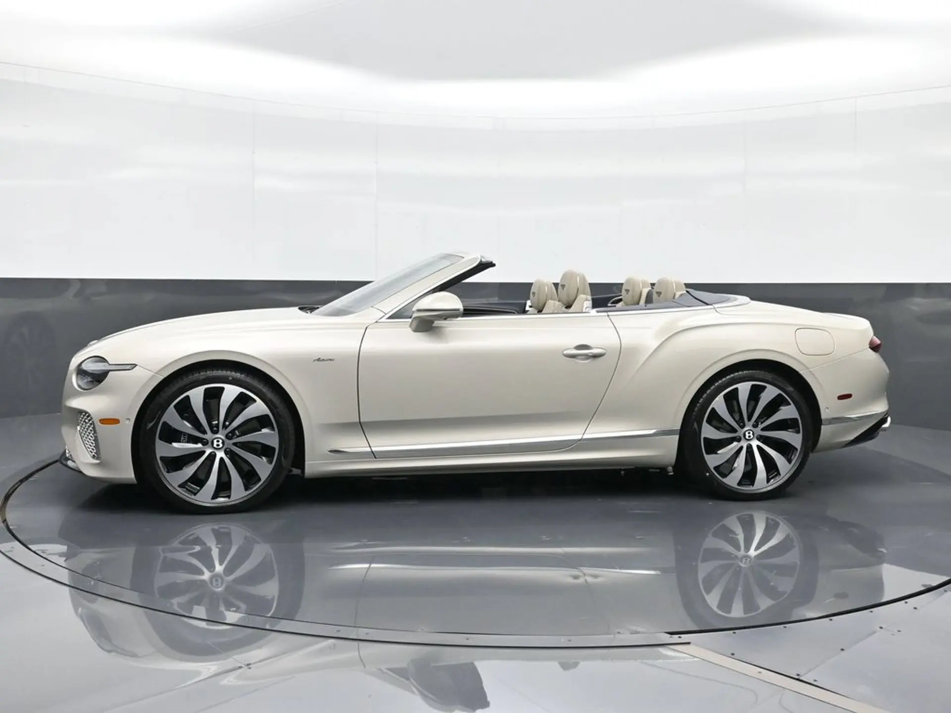 2026 Bentley Continental GT undefined photo 4