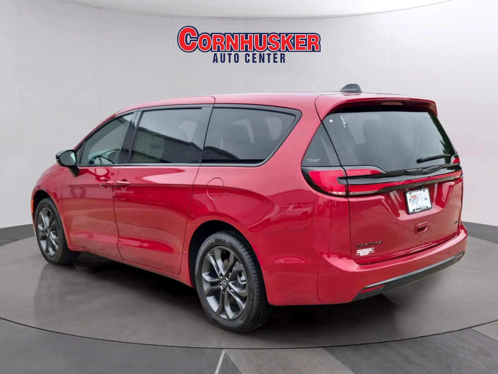 2026 Chrysler Pacifica Select AWD photo 5