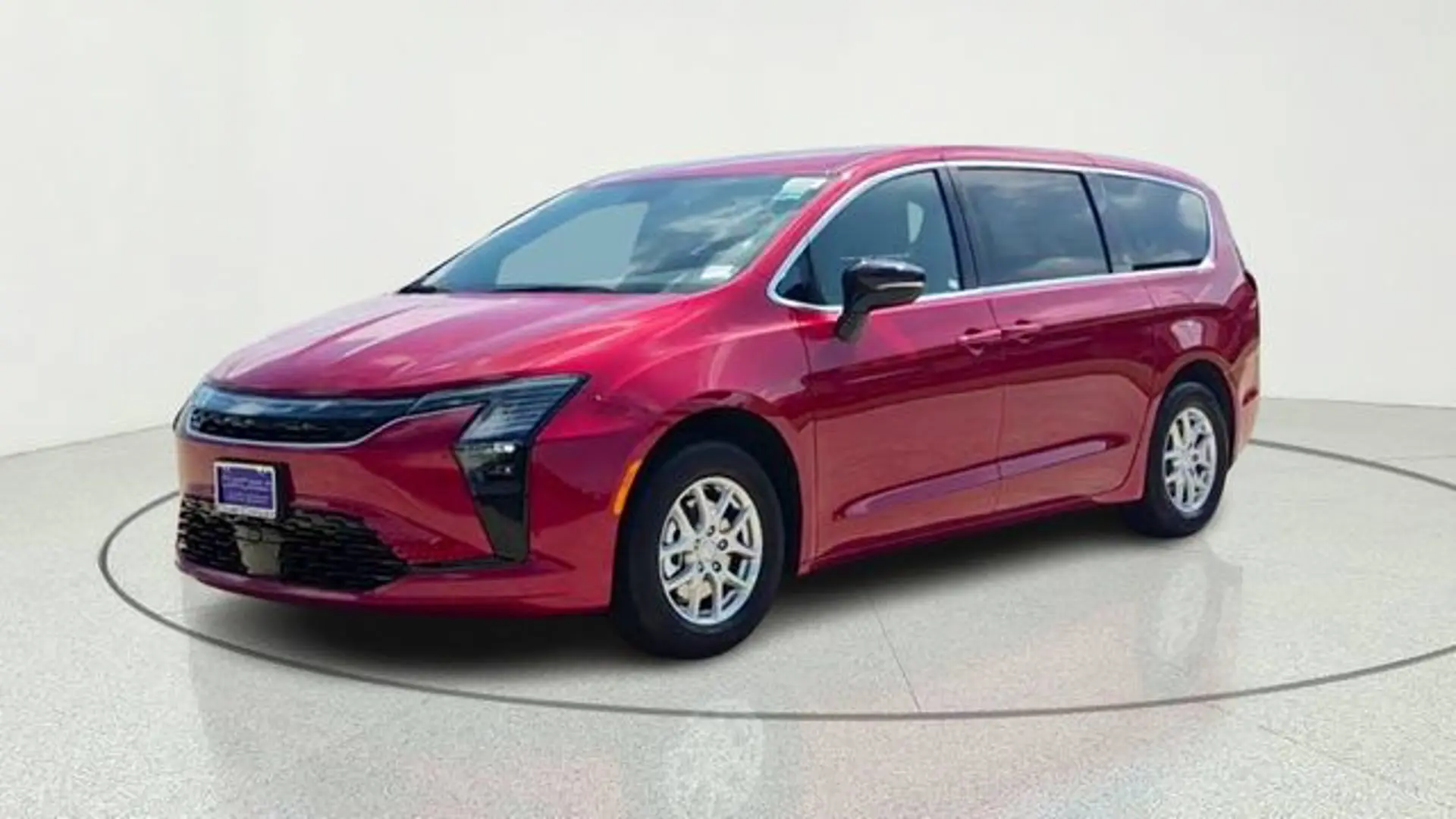 2027 Chrysler Pacifica Select photo 3