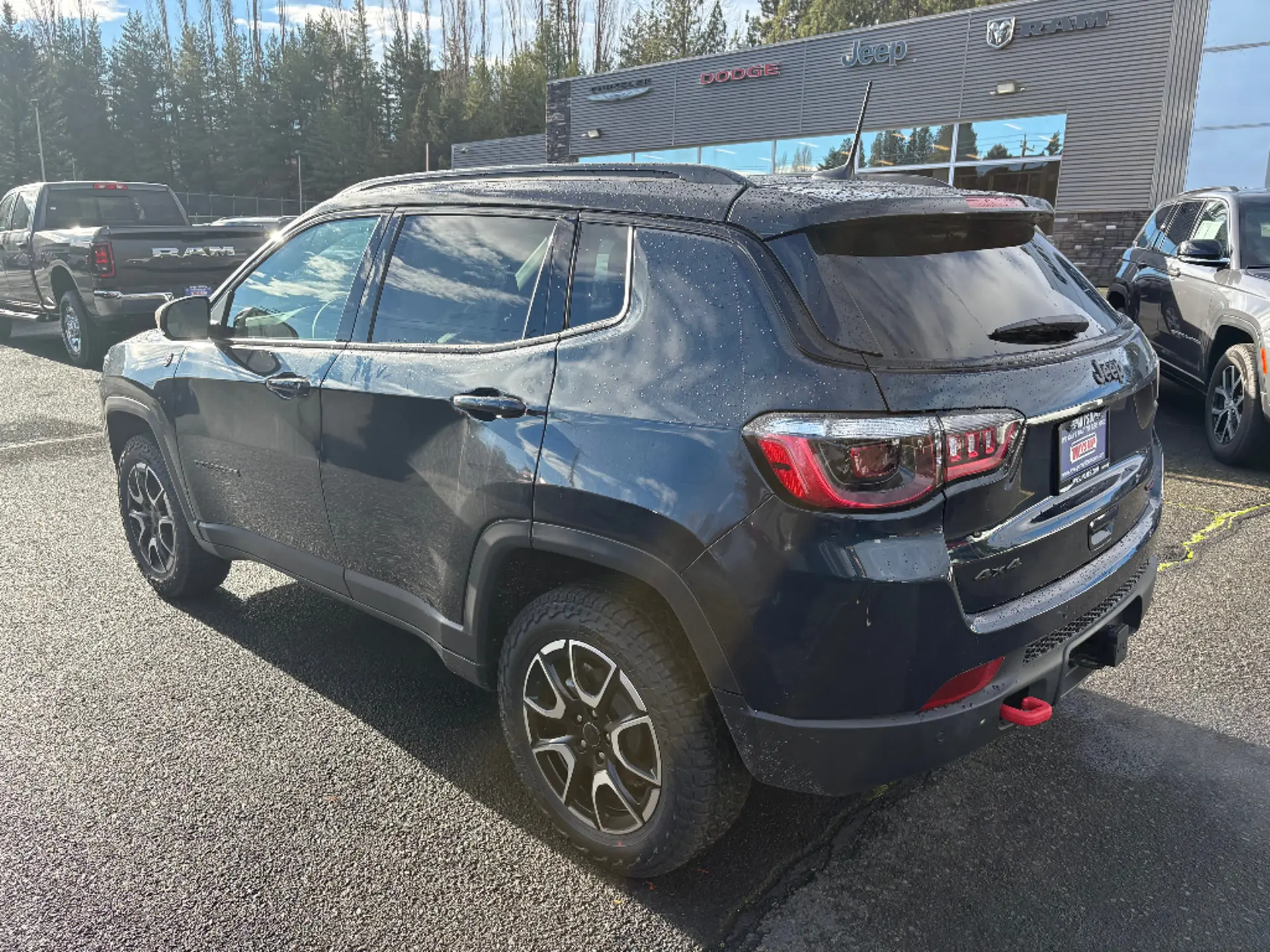2026 Jeep Compass Trailhawk 4X4 photo 3