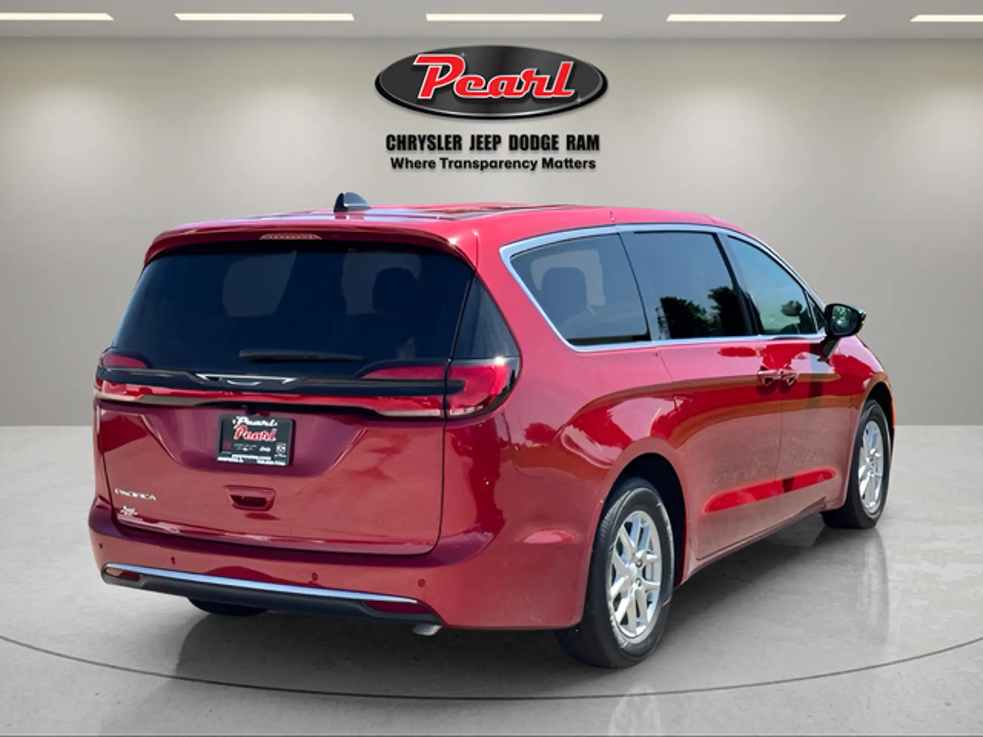 2027 Chrysler Pacifica Select photo 3