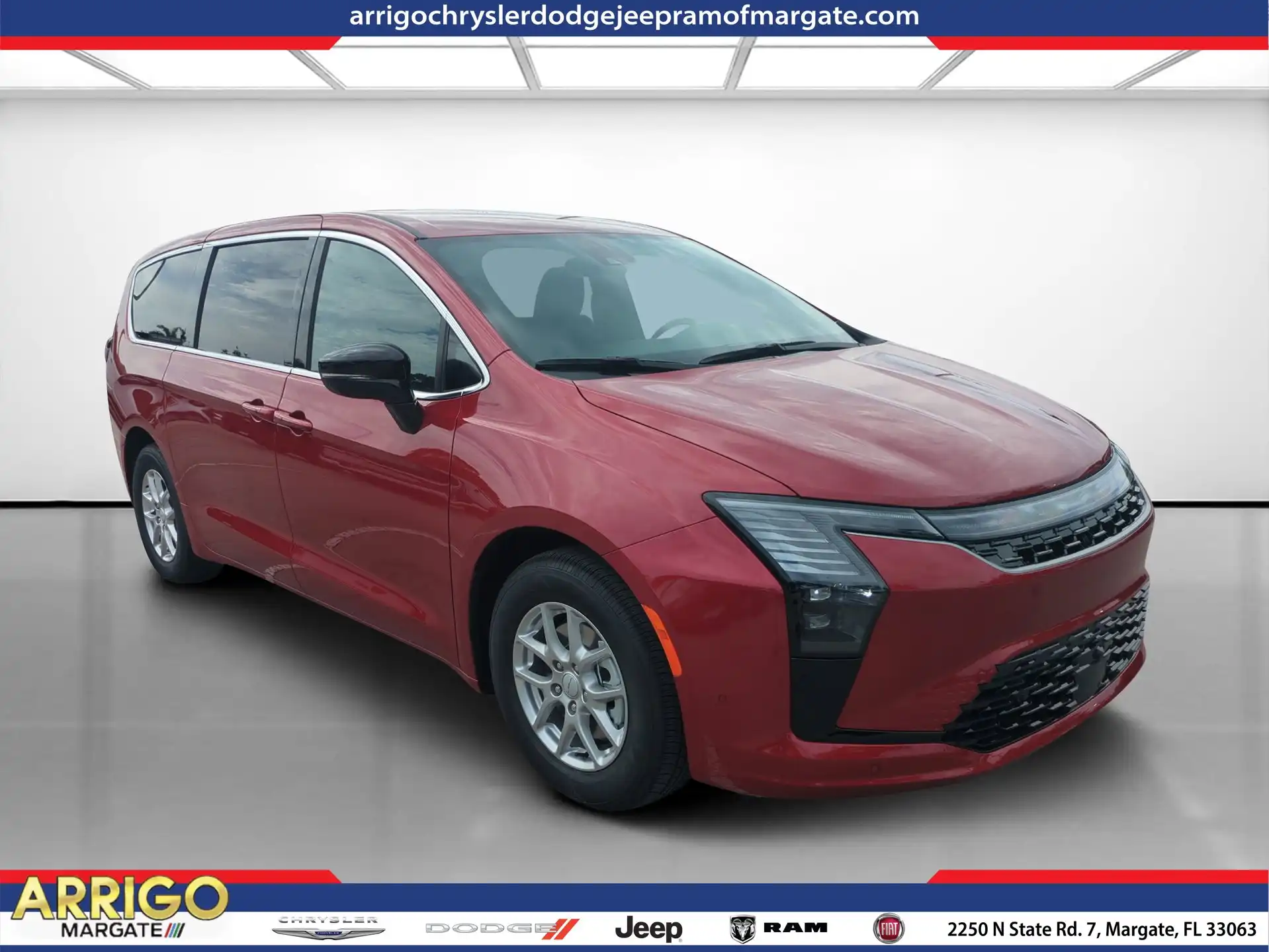 2027 Chrysler Pacifica Select's photo