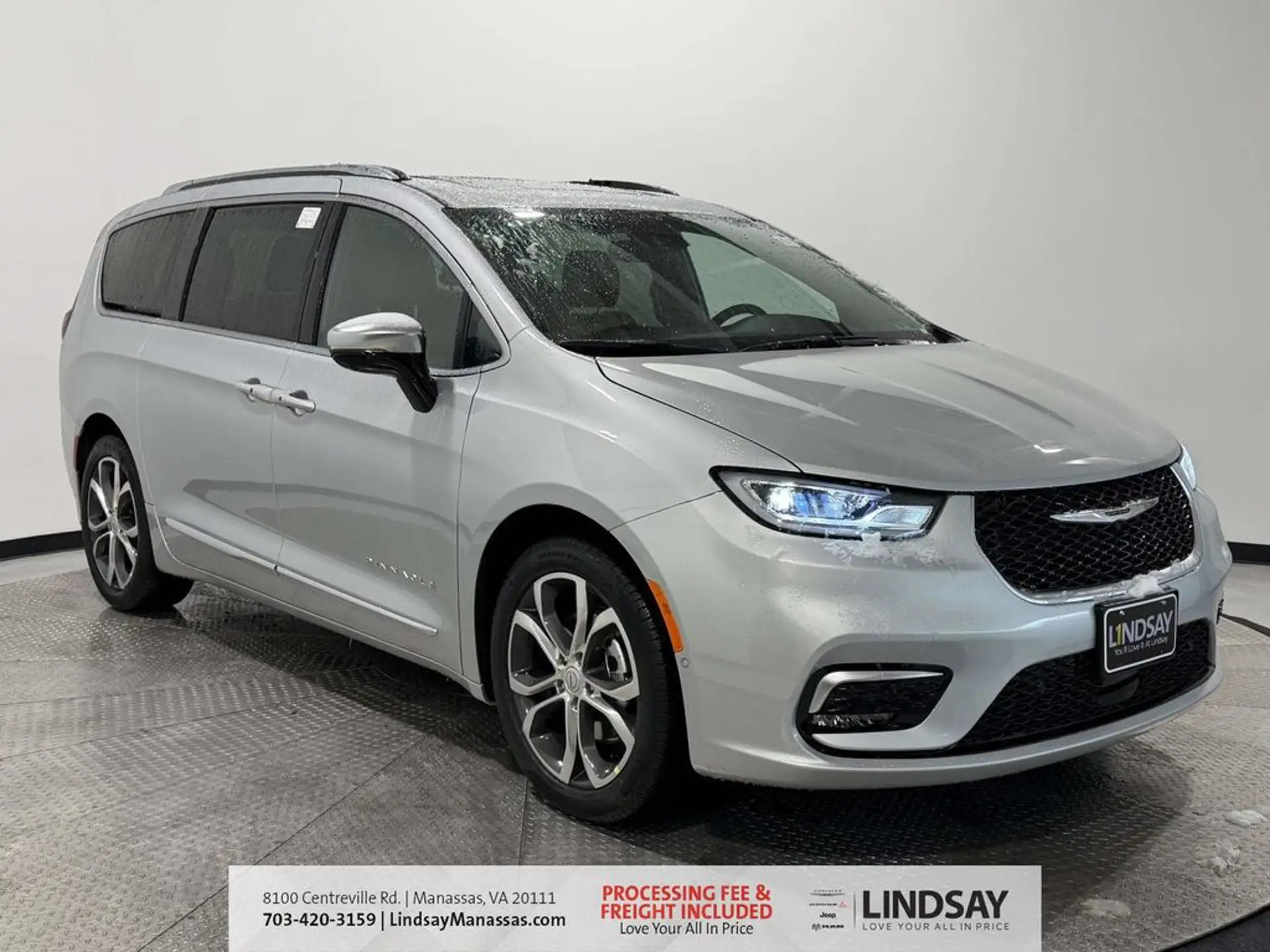 2026 Chrysler Pacifica Pinnacle photo 1