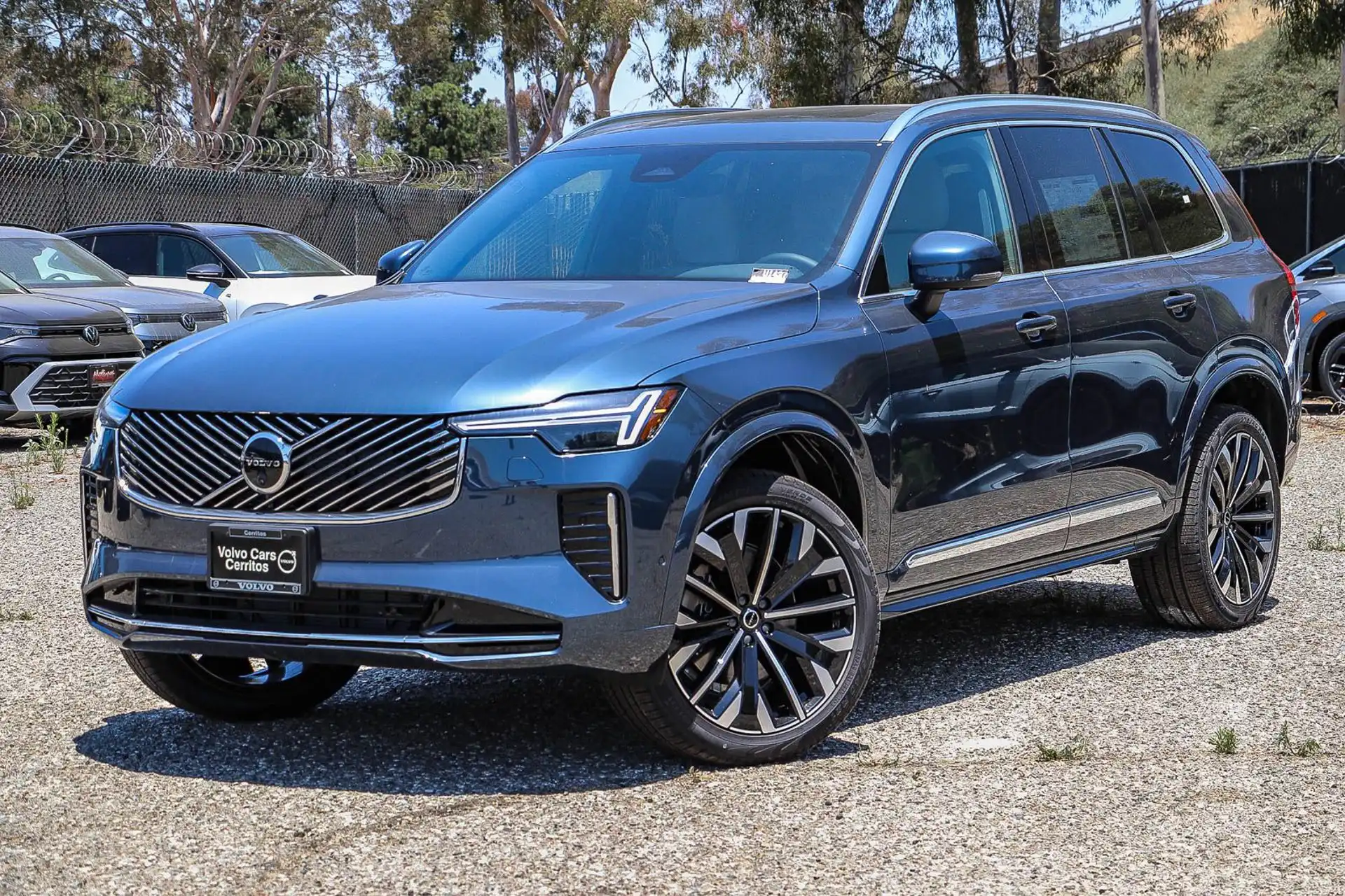 2026 Volvo XC90 B6 Plus Bright 7-Seater 4WD's photo