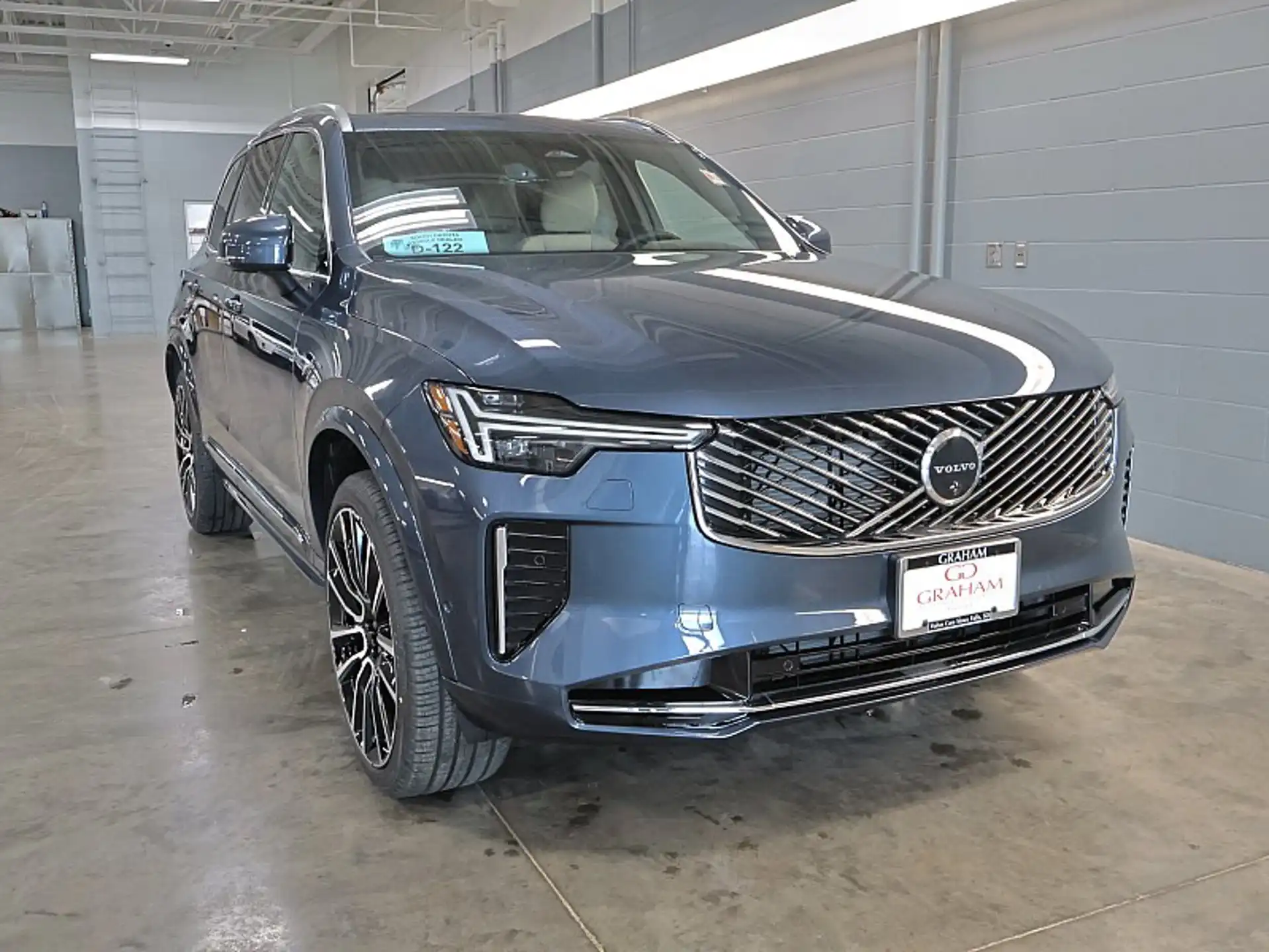 2026 Volvo XC90 B6 Plus Bright 7-Seater 4WD's photo