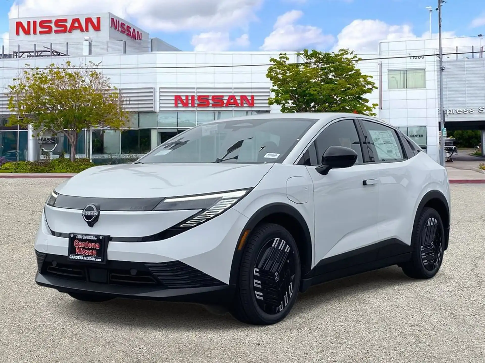 2026 Nissan Leaf S+'s photo