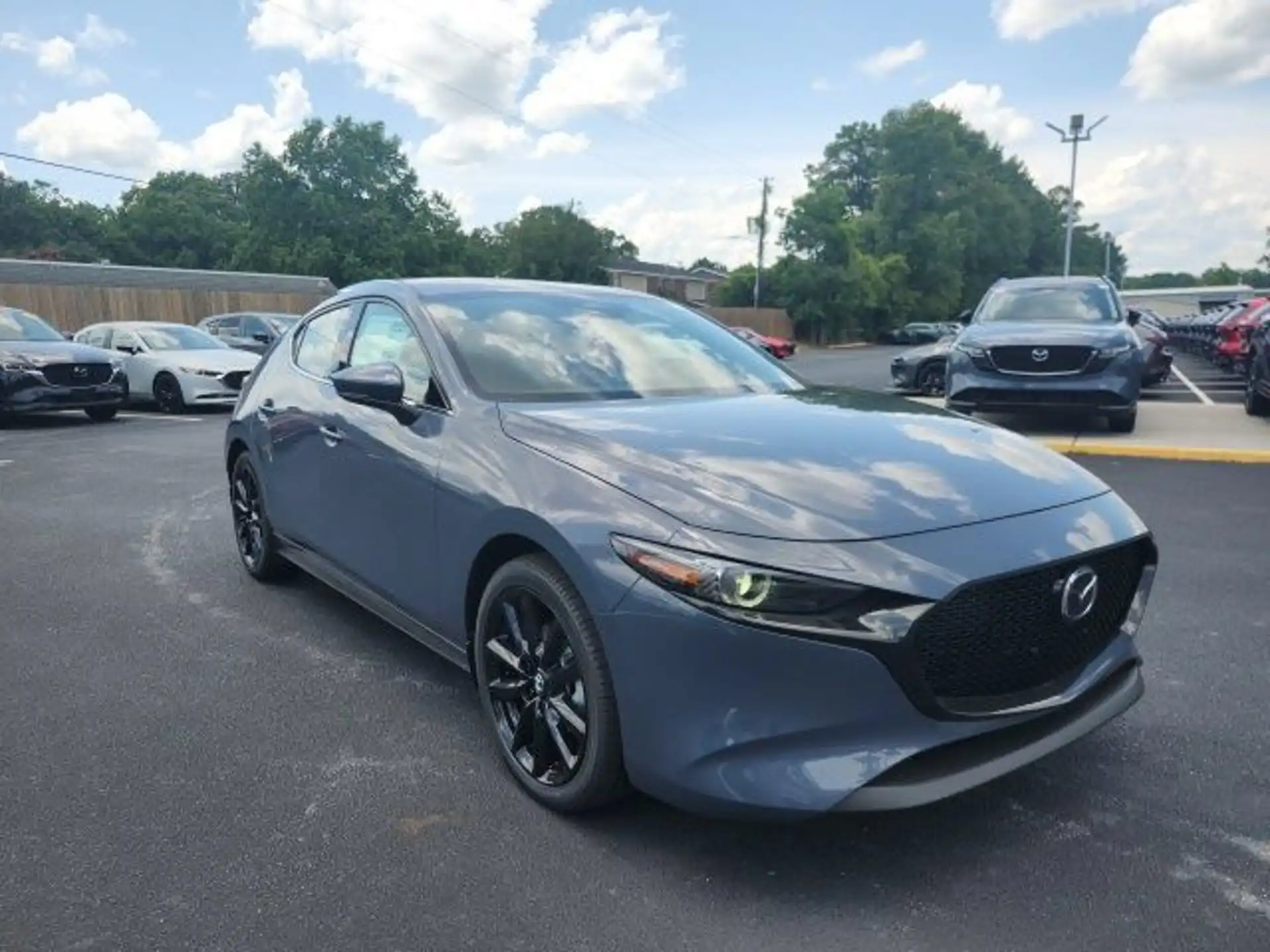 2026 Mazda CX-3 Premium MT 5-Door SKYACTIV's photo