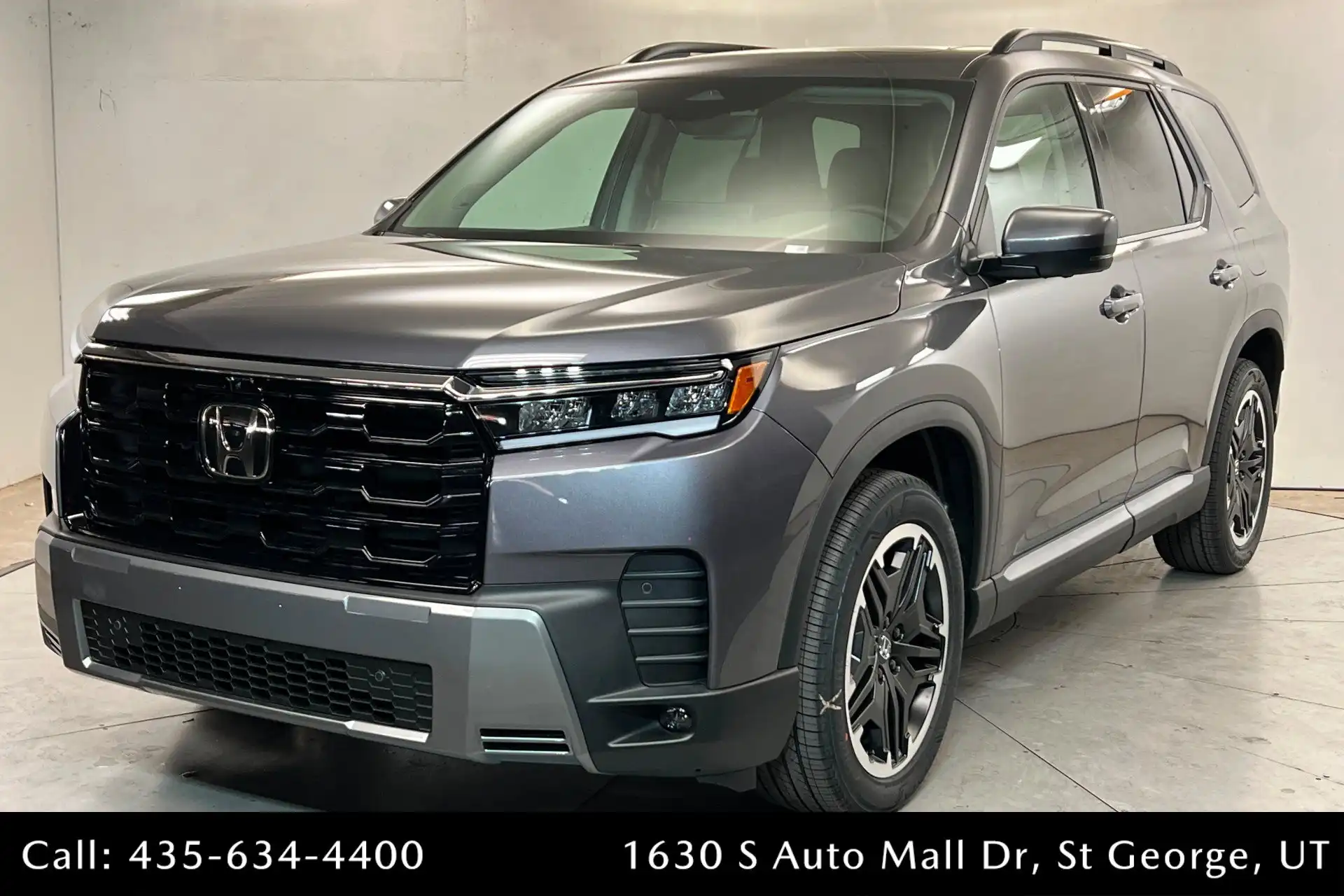 2026 Honda Pilot Touring AWD's photo