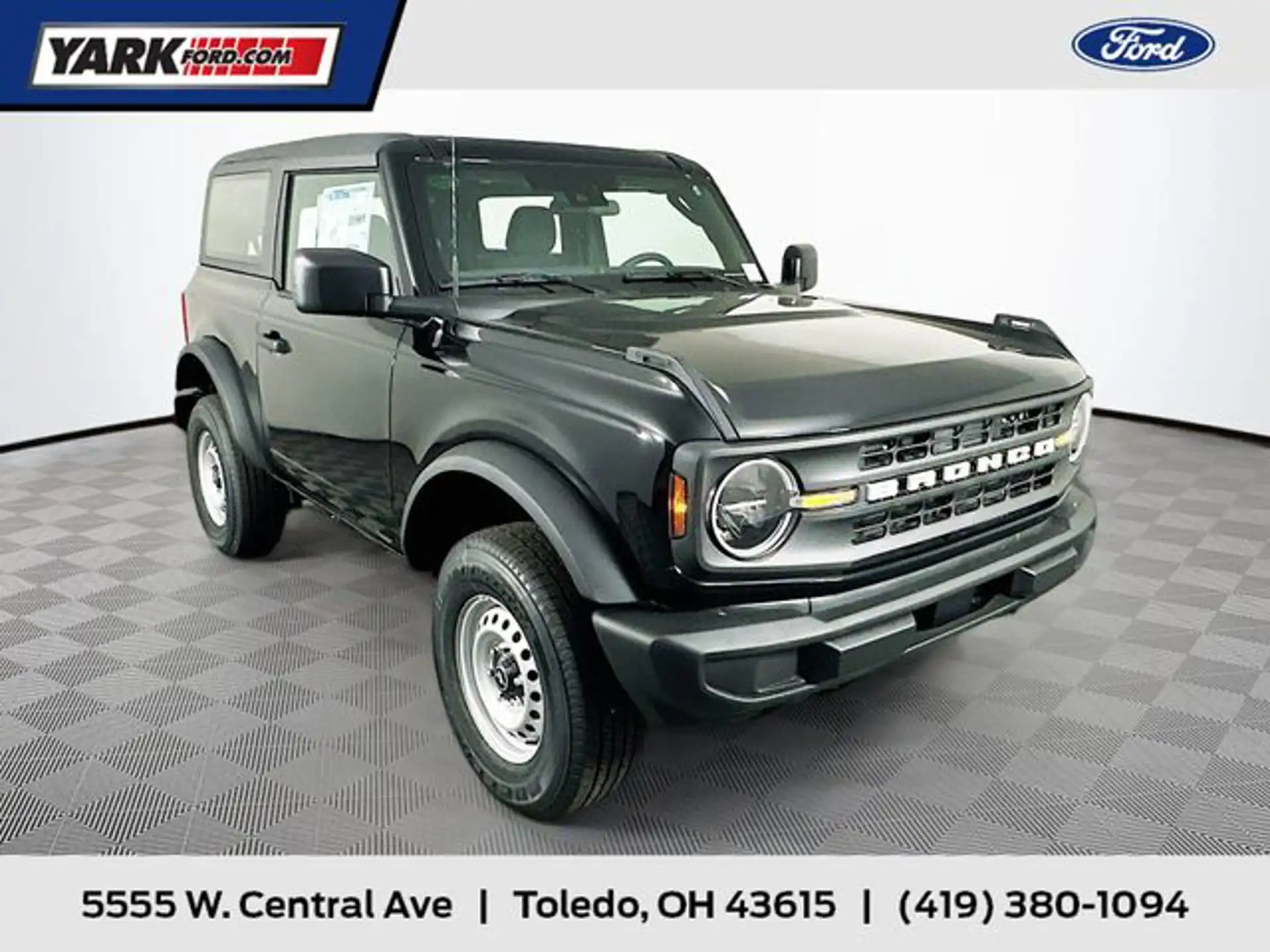 2026 Ford Bronco Base 4x4's photo