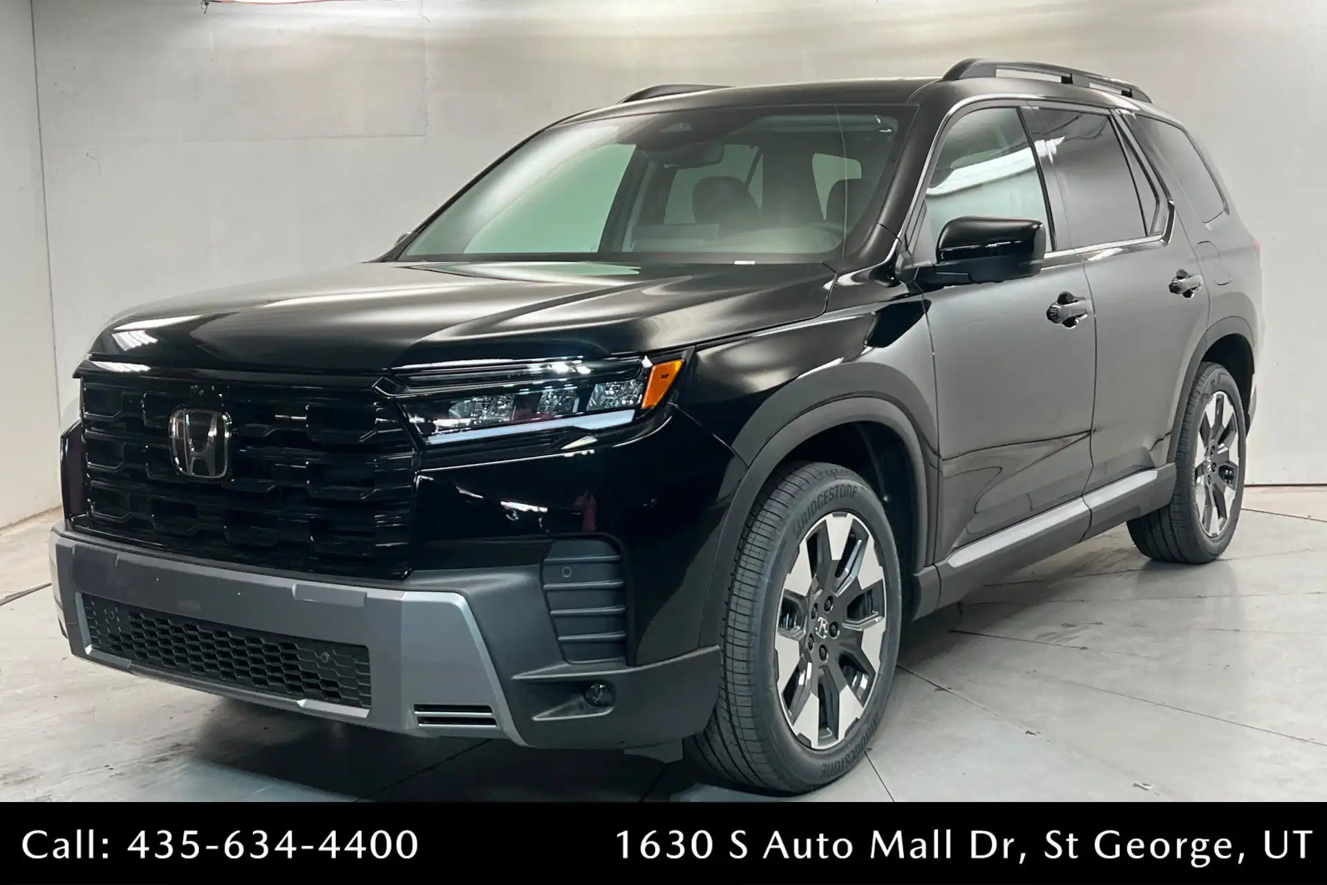 2026 Honda Pilot Touring AWD's photo