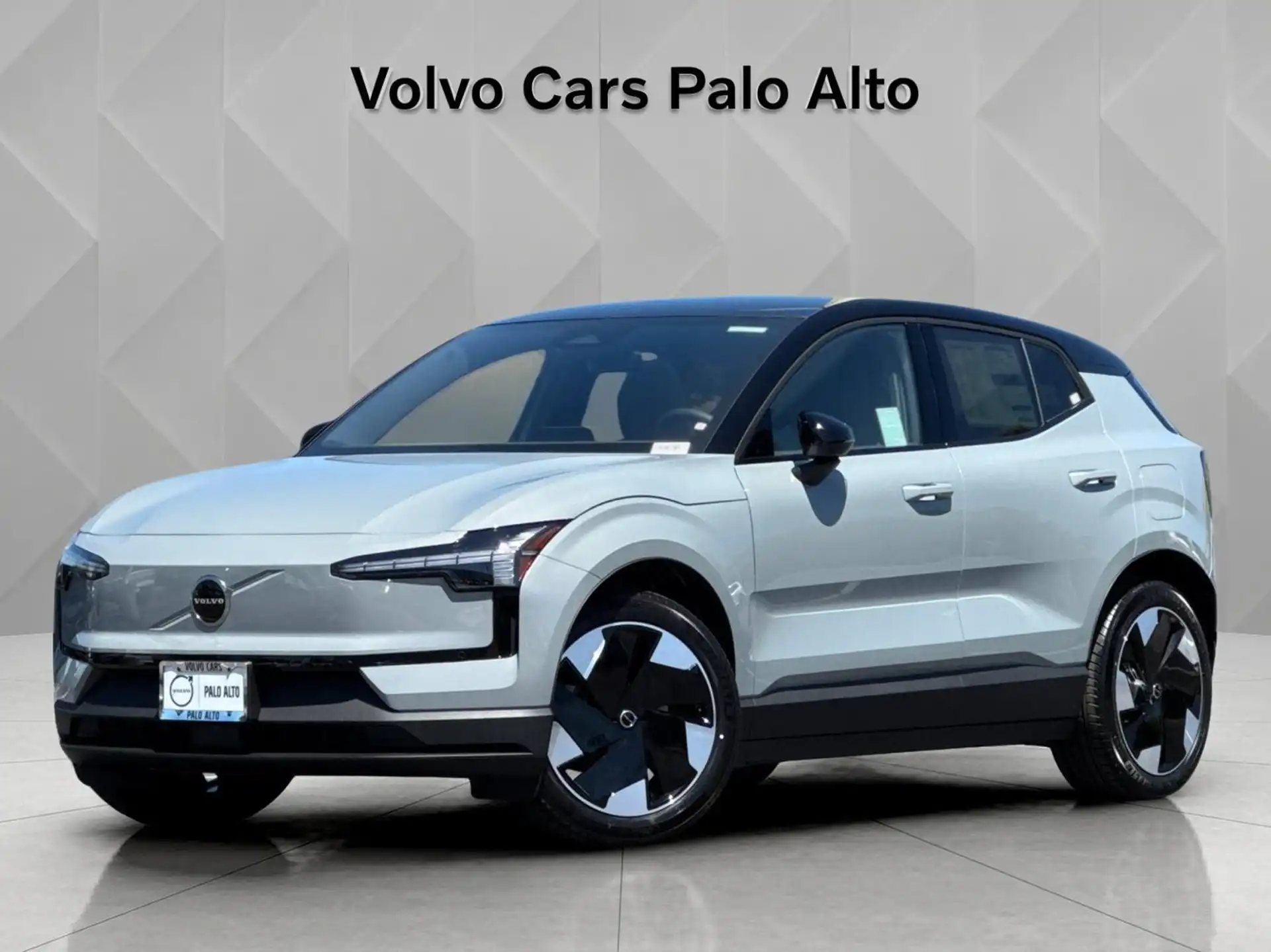 2026 Volvo EX30 Single Motor Plus's photo