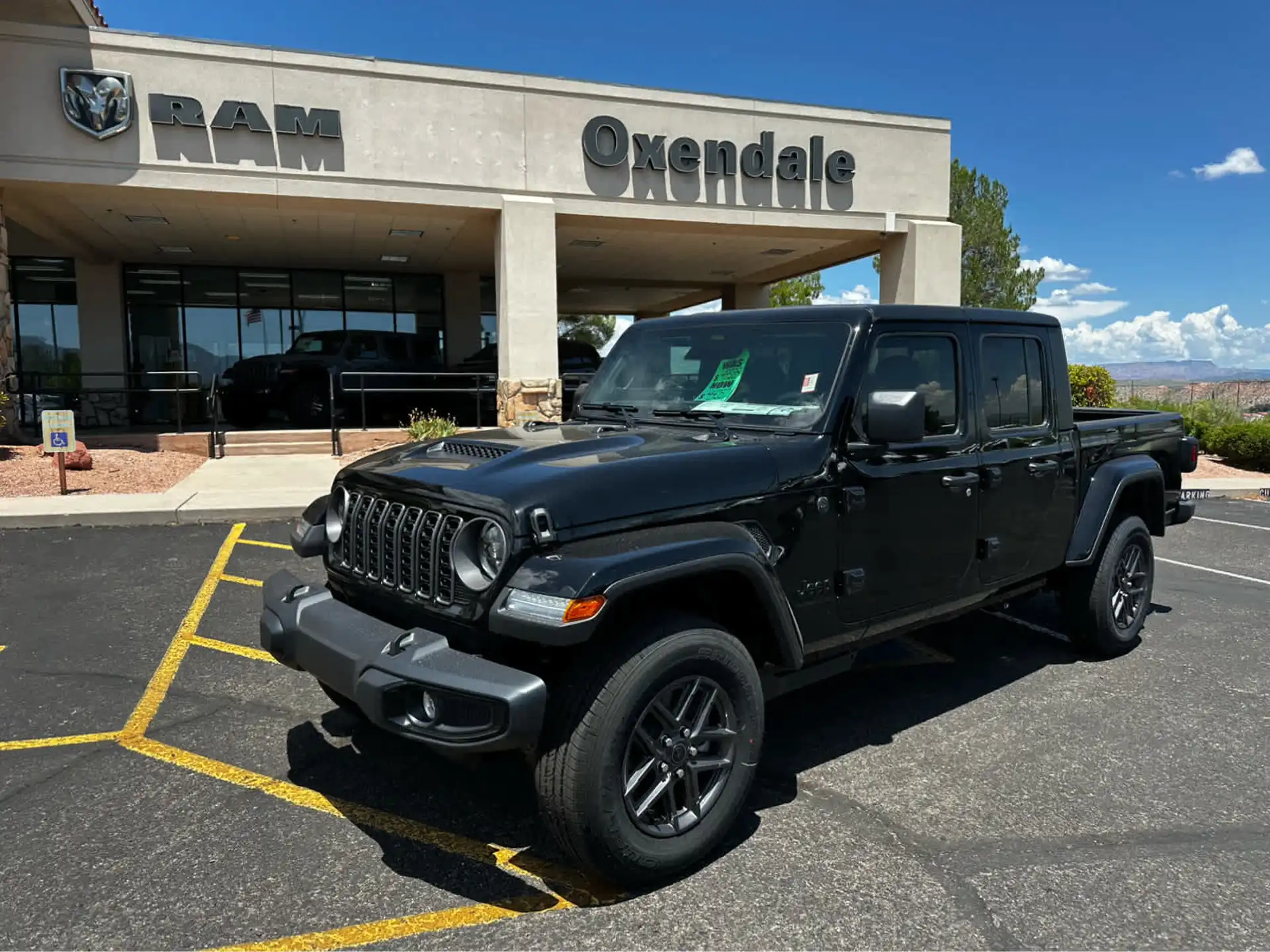 2026 Jeep Gladiator Sport S Auto's photo