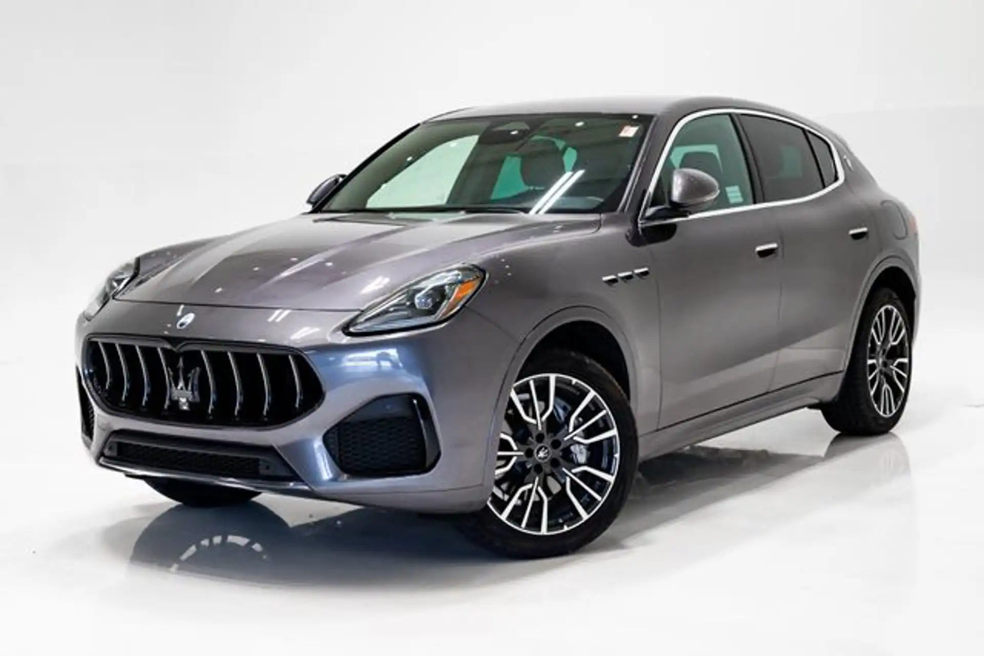 2025 Maserati Grecale 2.0 MHEV AUTO 4WD's photo