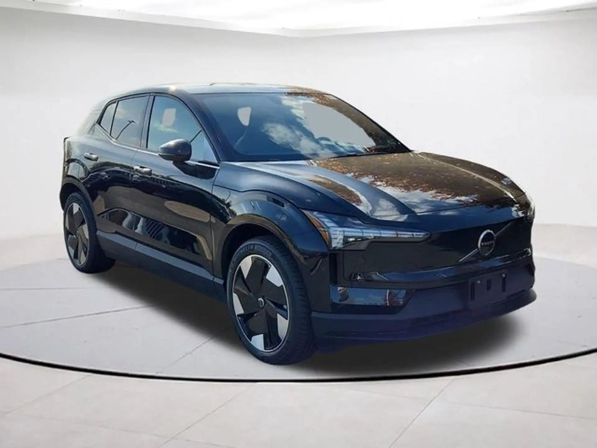 2025 Volvo EX30 Twin Motor Performance Plus's photo