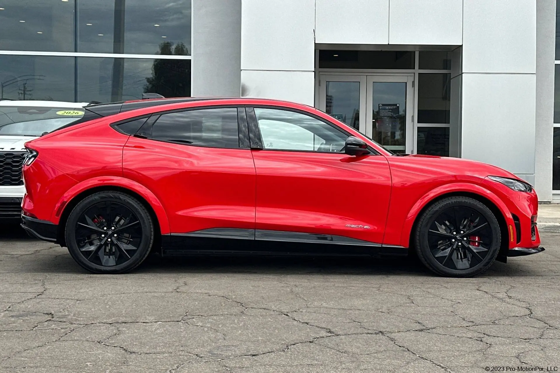 2026 Ford Mustang-Mach-e GT photo 3