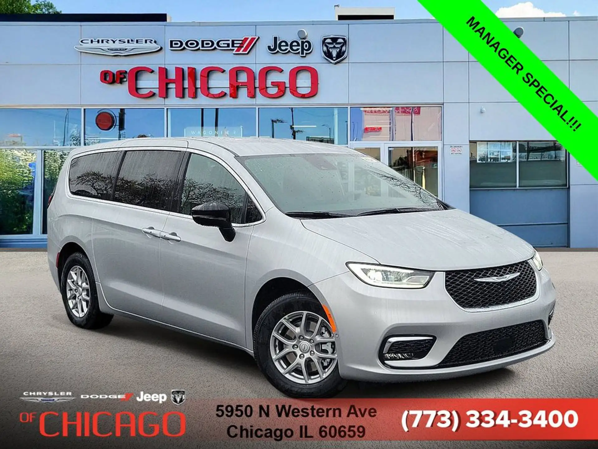 2026 Chrysler Pacifica Select photo 1