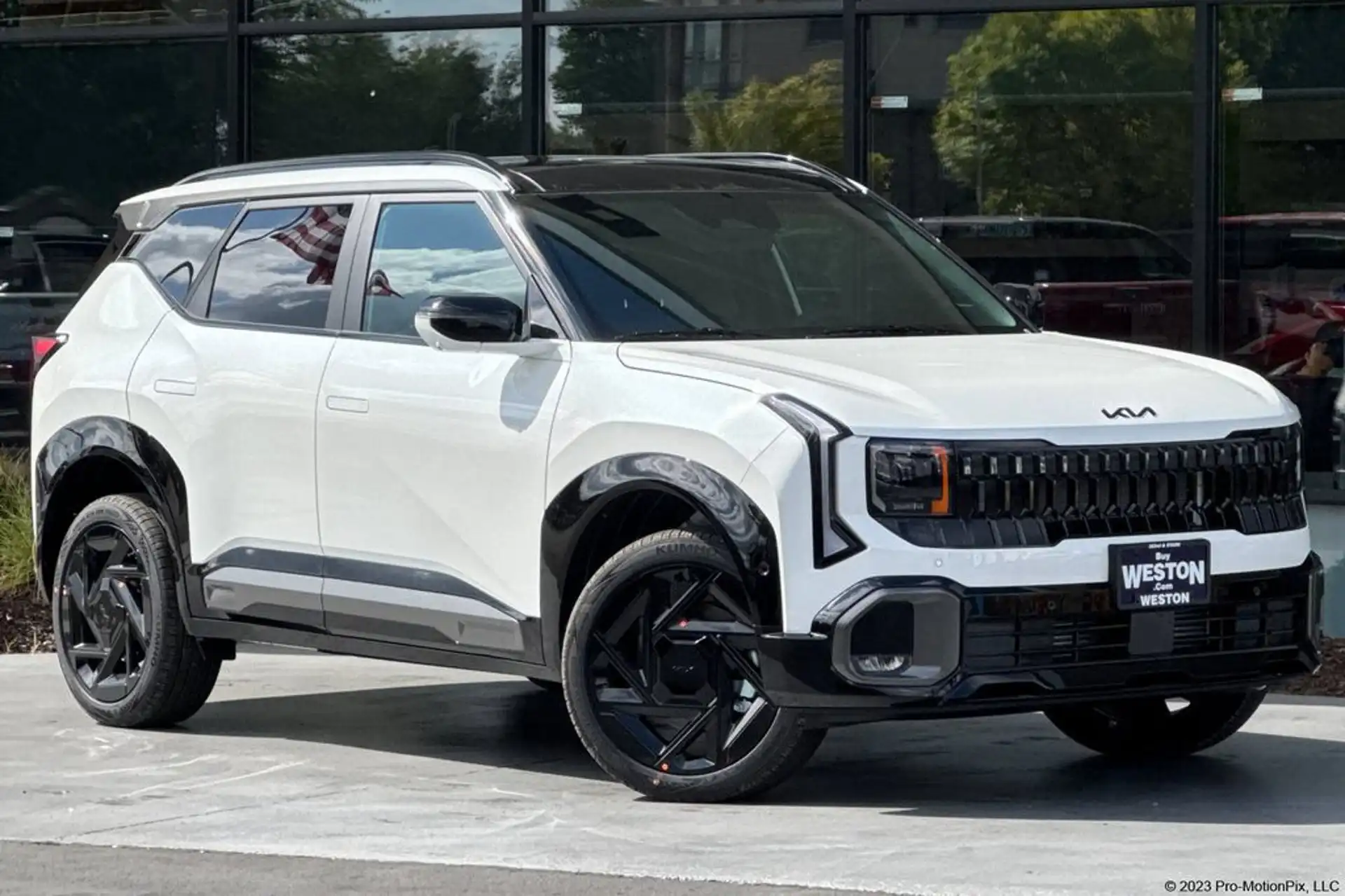 2027 Kia Seltos X-Line SX AWD's photo
