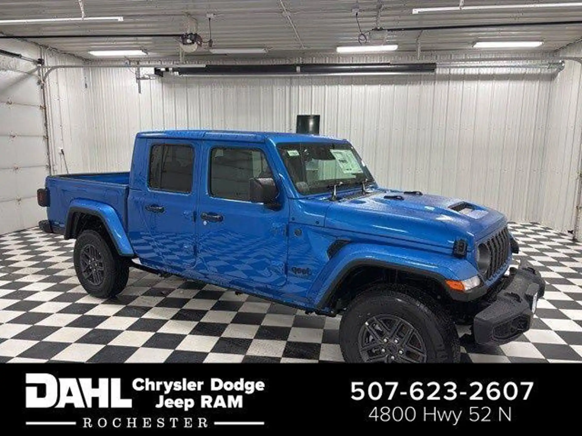 2026 Jeep Gladiator Sport S Auto's photo