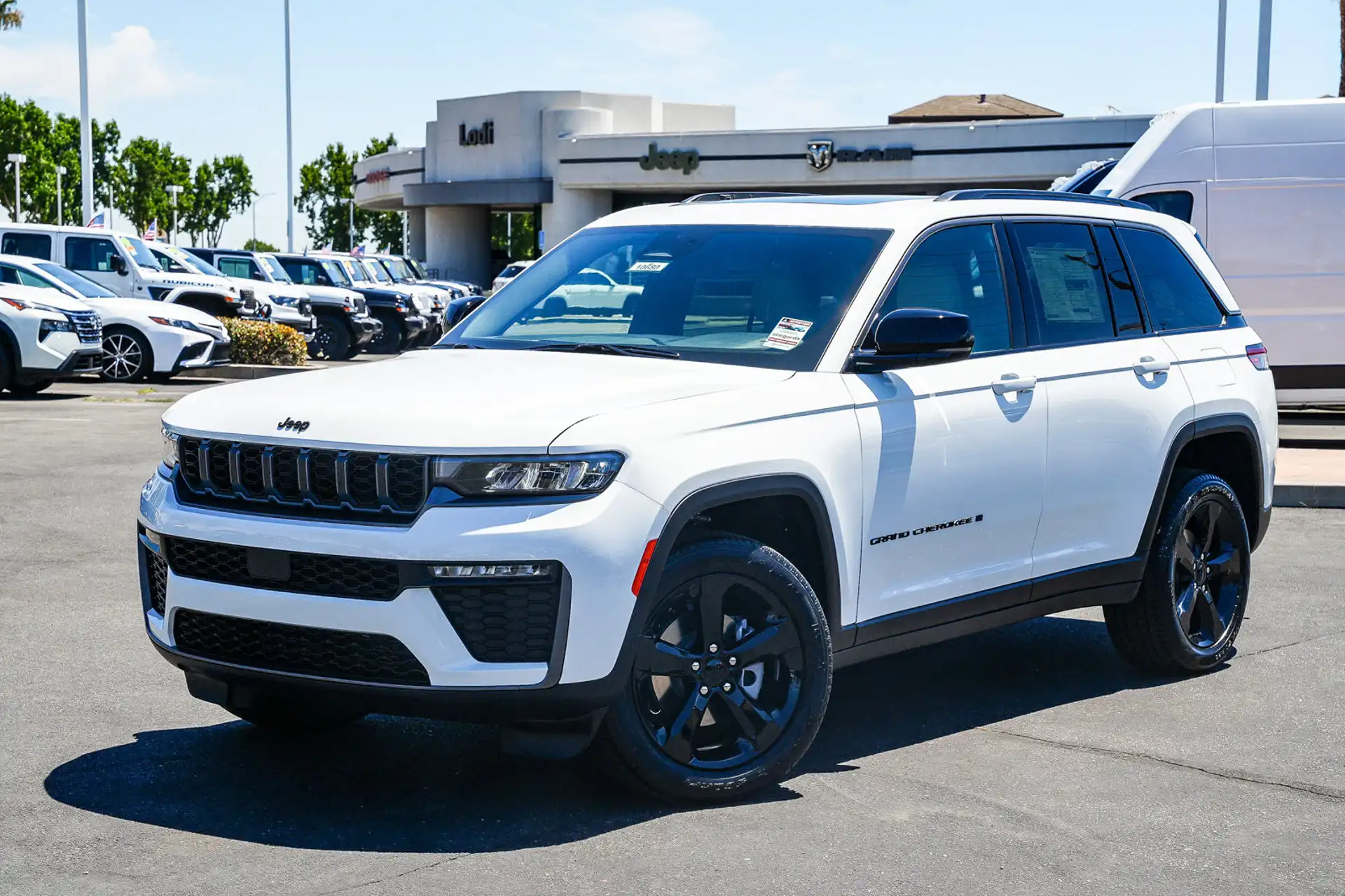 2026 Jeep Grand Cherokee Limited 4x4's photo