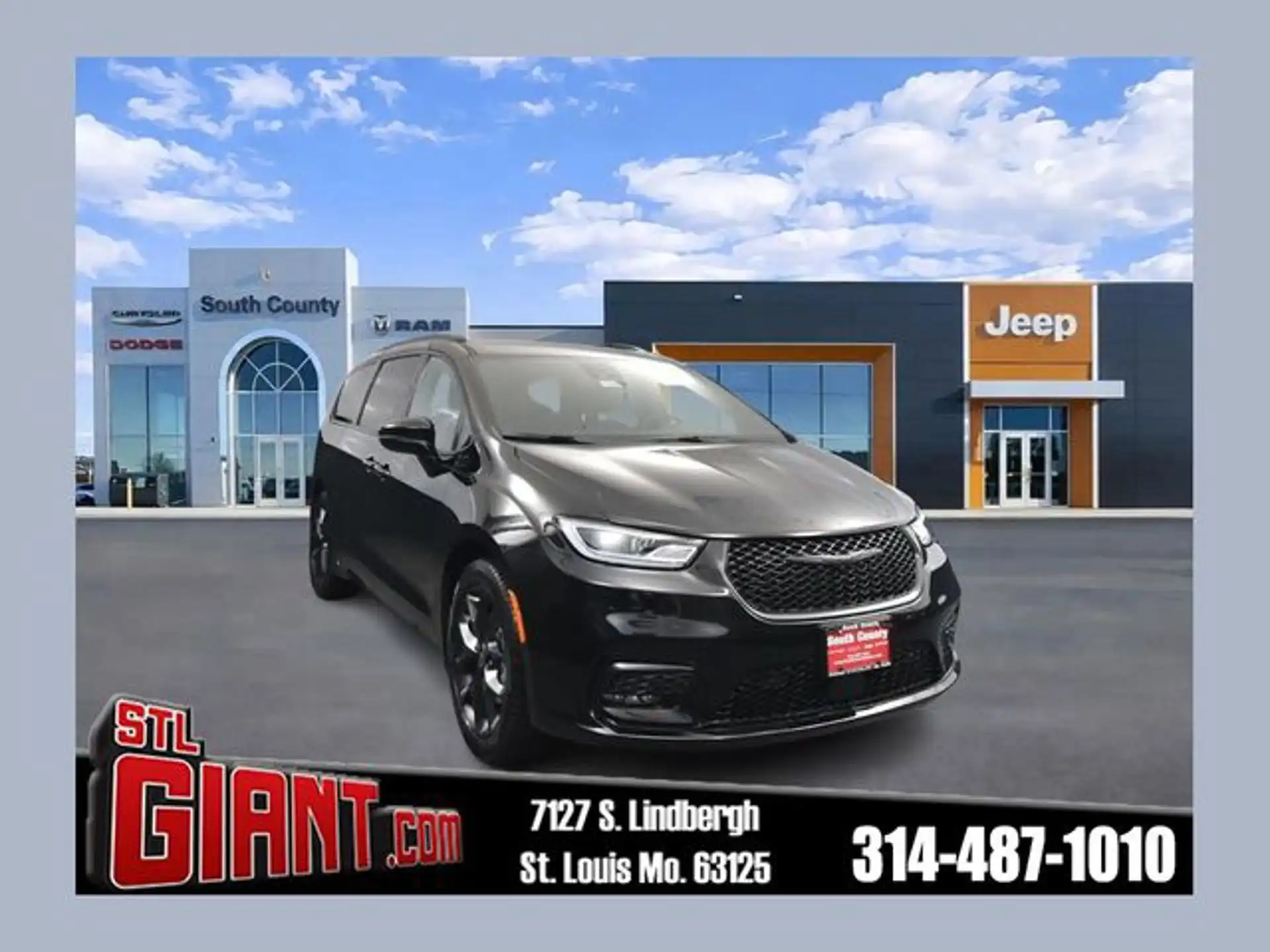2026 Chrysler Pacifica Select's photo
