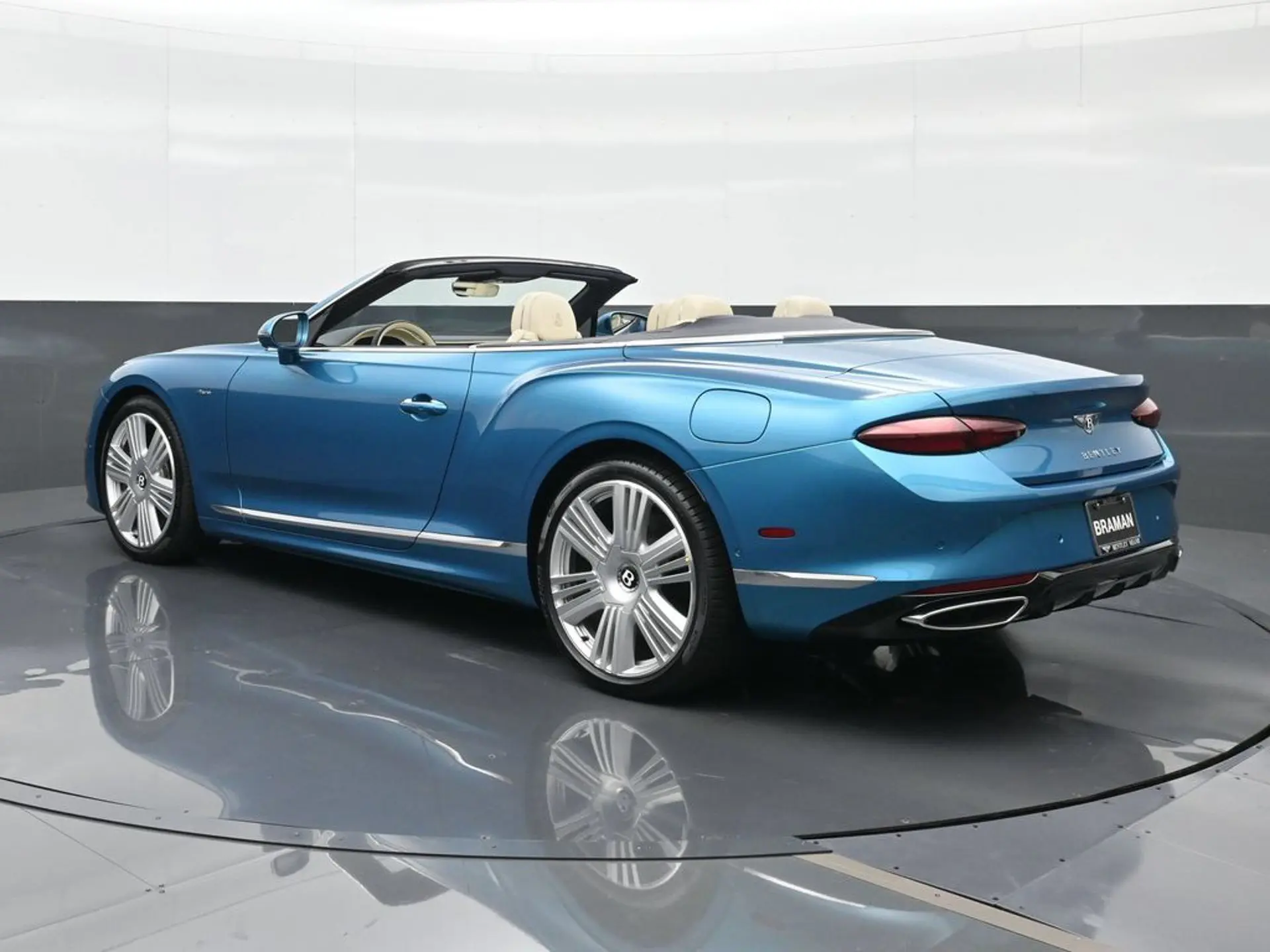 2026 Bentley Continental GT undefined photo 3