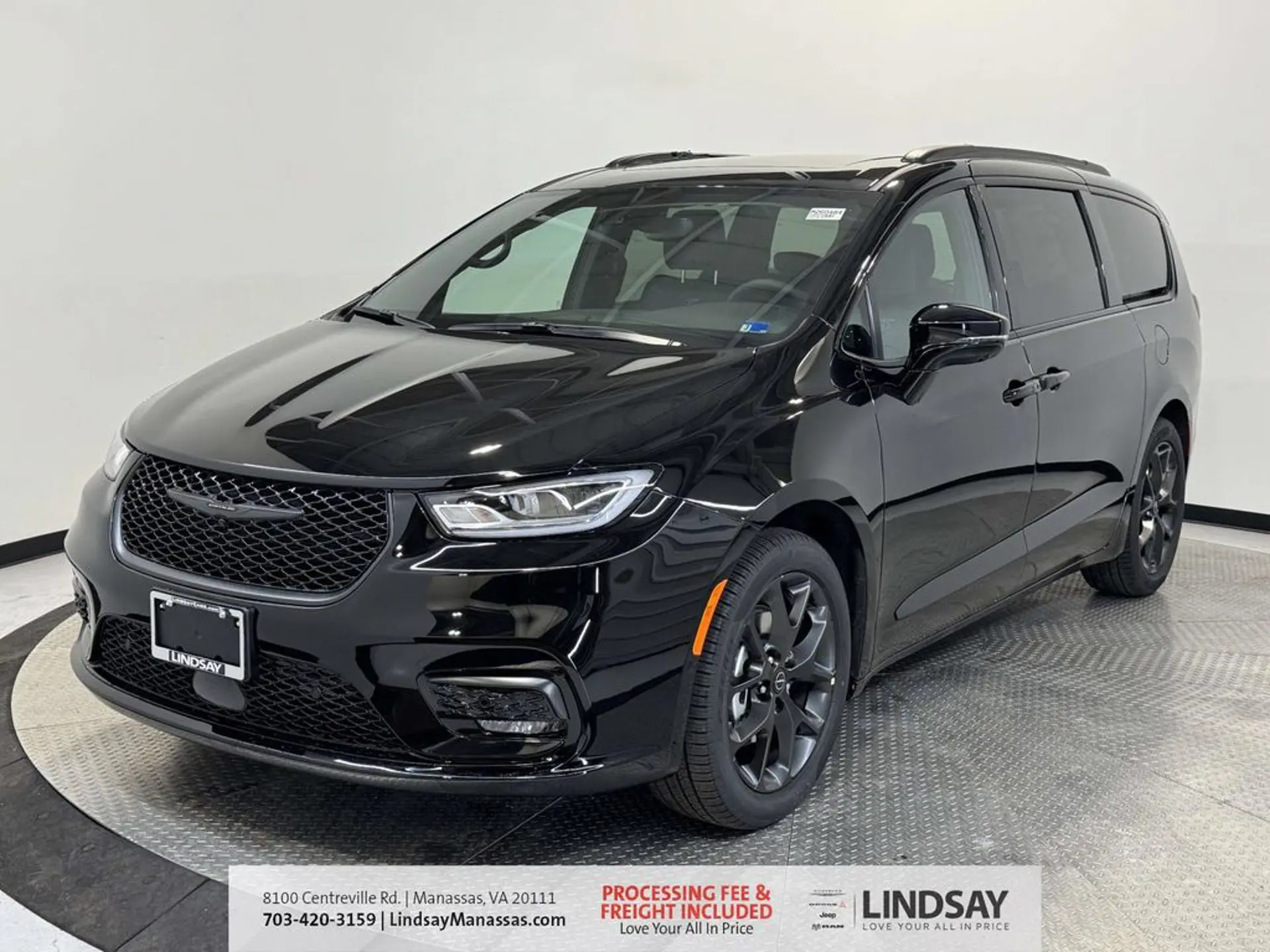 2026 Chrysler Pacifica Select photo 4