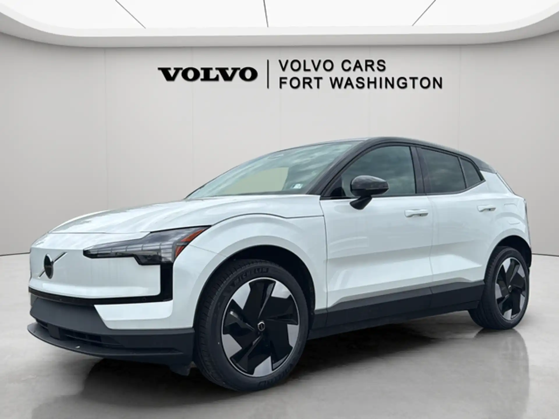 2026 Volvo EX30 Twin Motor Performance Plus's photo