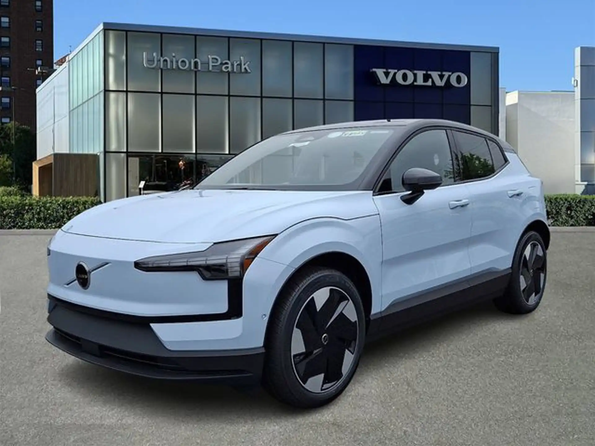 2026 Volvo EX30 Twin Motor Performance Ultra's photo