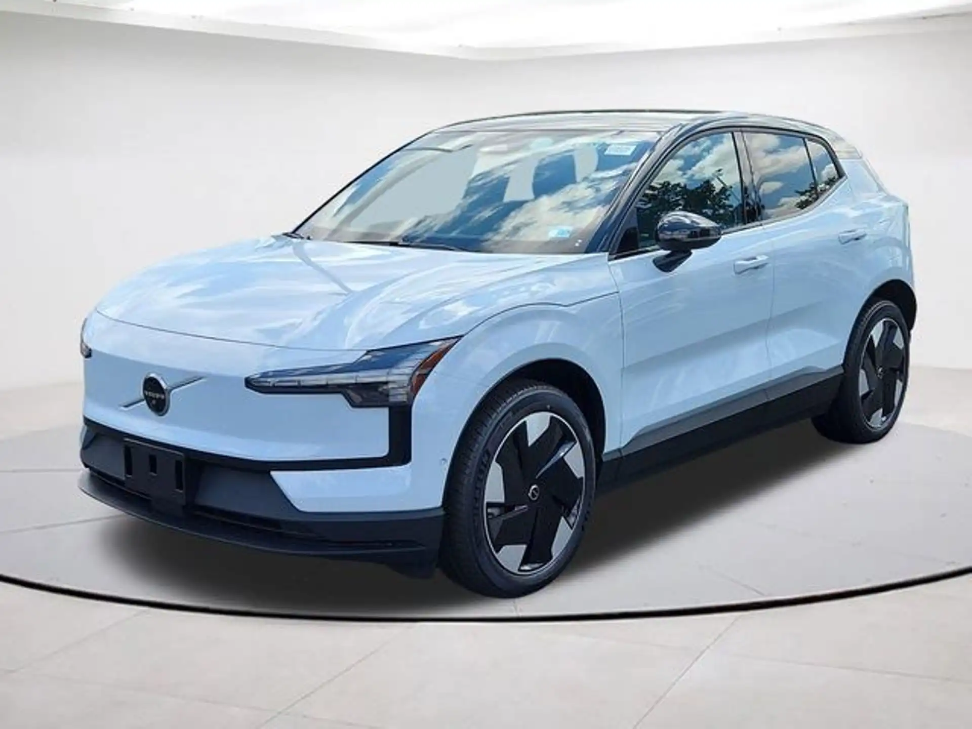 2026 Volvo EX30 Twin Motor Performance Ultra's photo