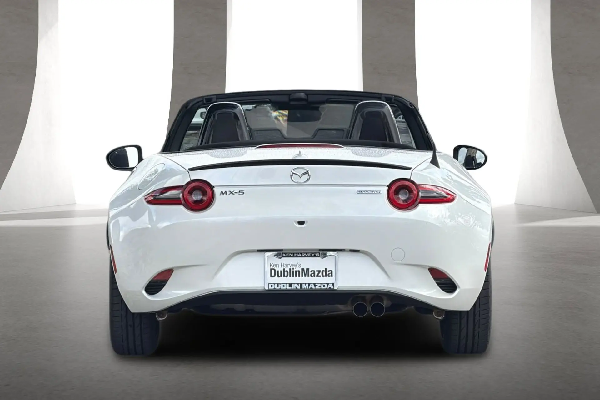 2026 Mazda MX-5 Miata Club photo 5
