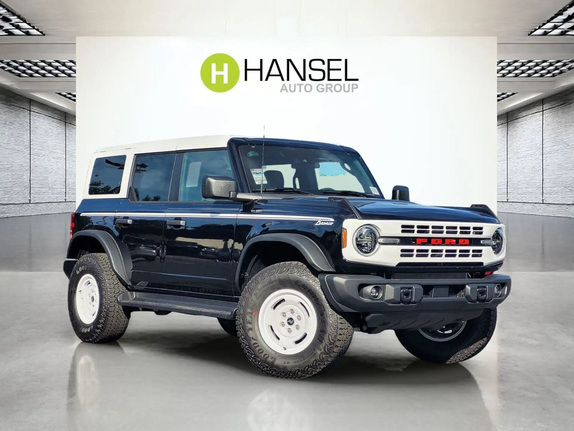 2026 Ford Bronco Heritage Edition 4x4's photo