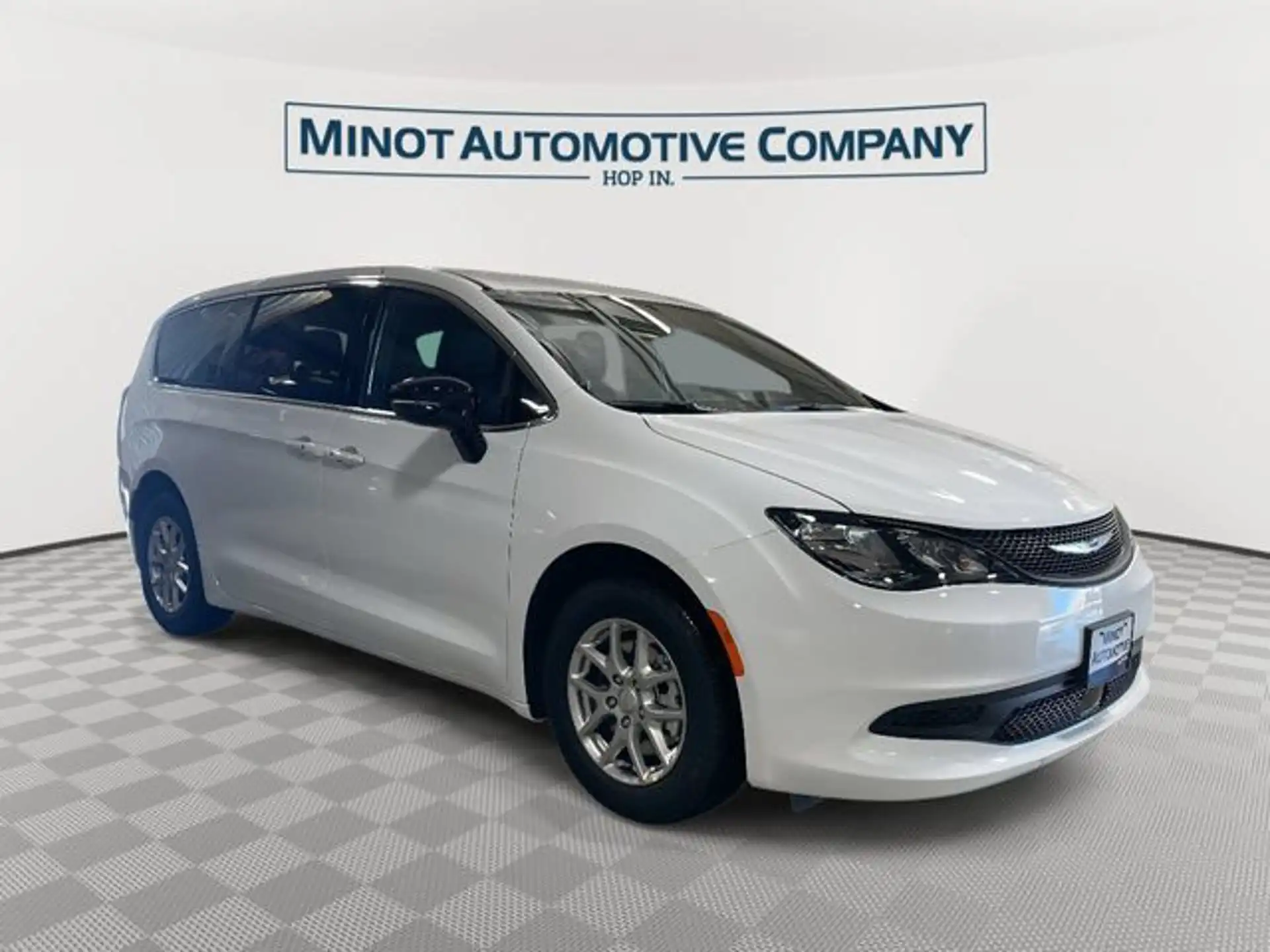 2027 Chrysler Voyager LX's photo