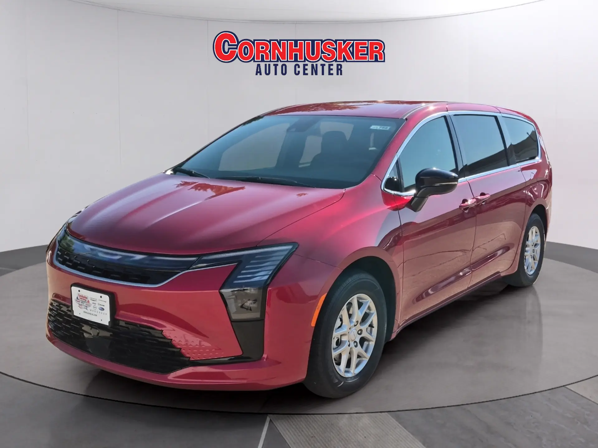 2027 Chrysler Pacifica Select photo 3