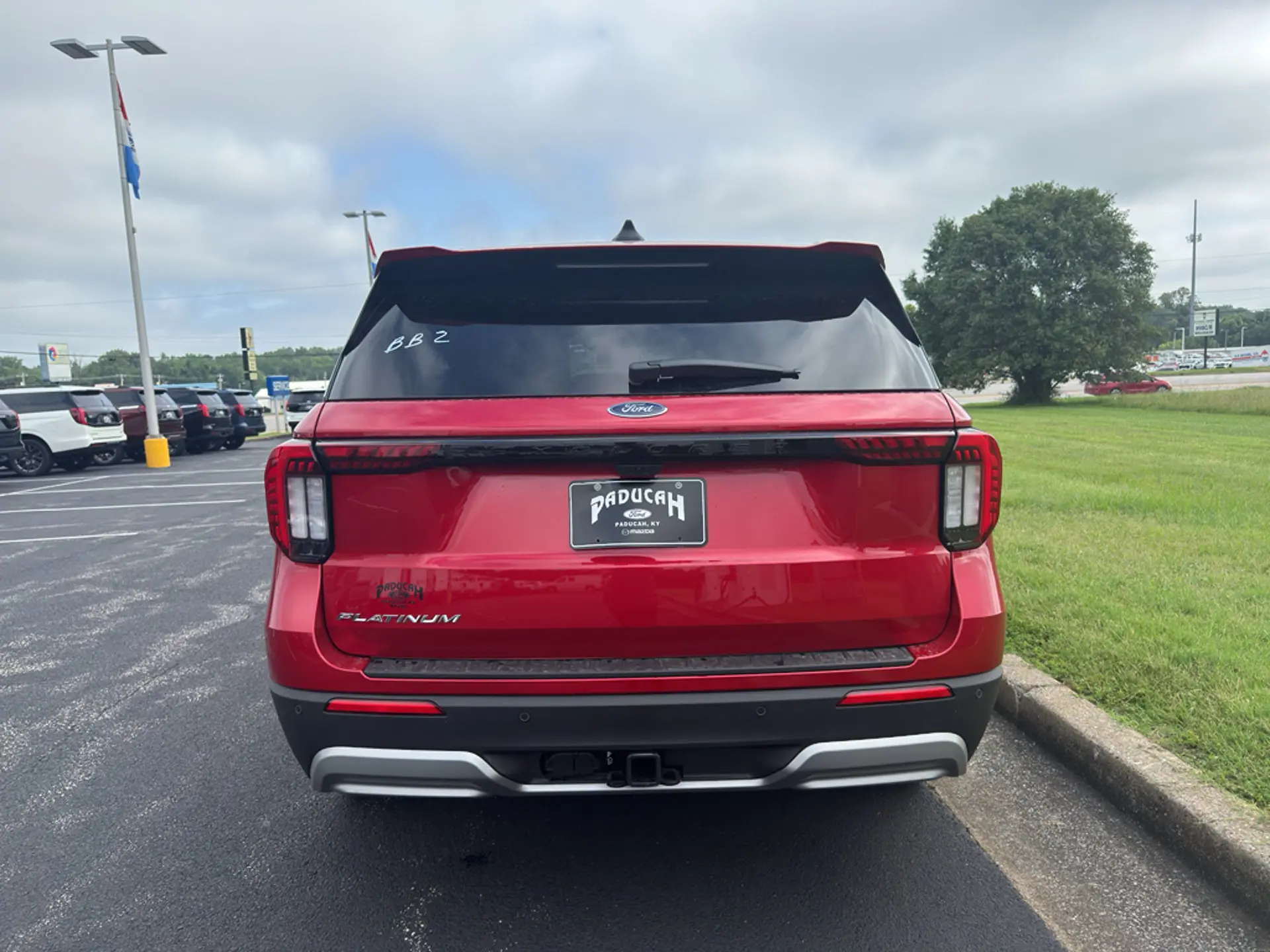 2026 Ford Explorer Platinum photo 4
