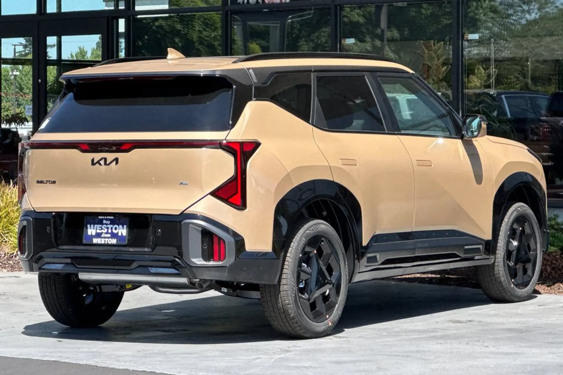 2027 Kia Seltos X-Line S AWD photo 4