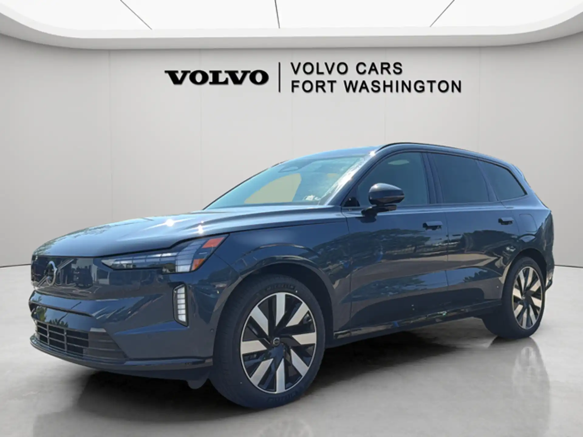 2026 Volvo EX90 Twin Motor Ultra 6-Seater's photo