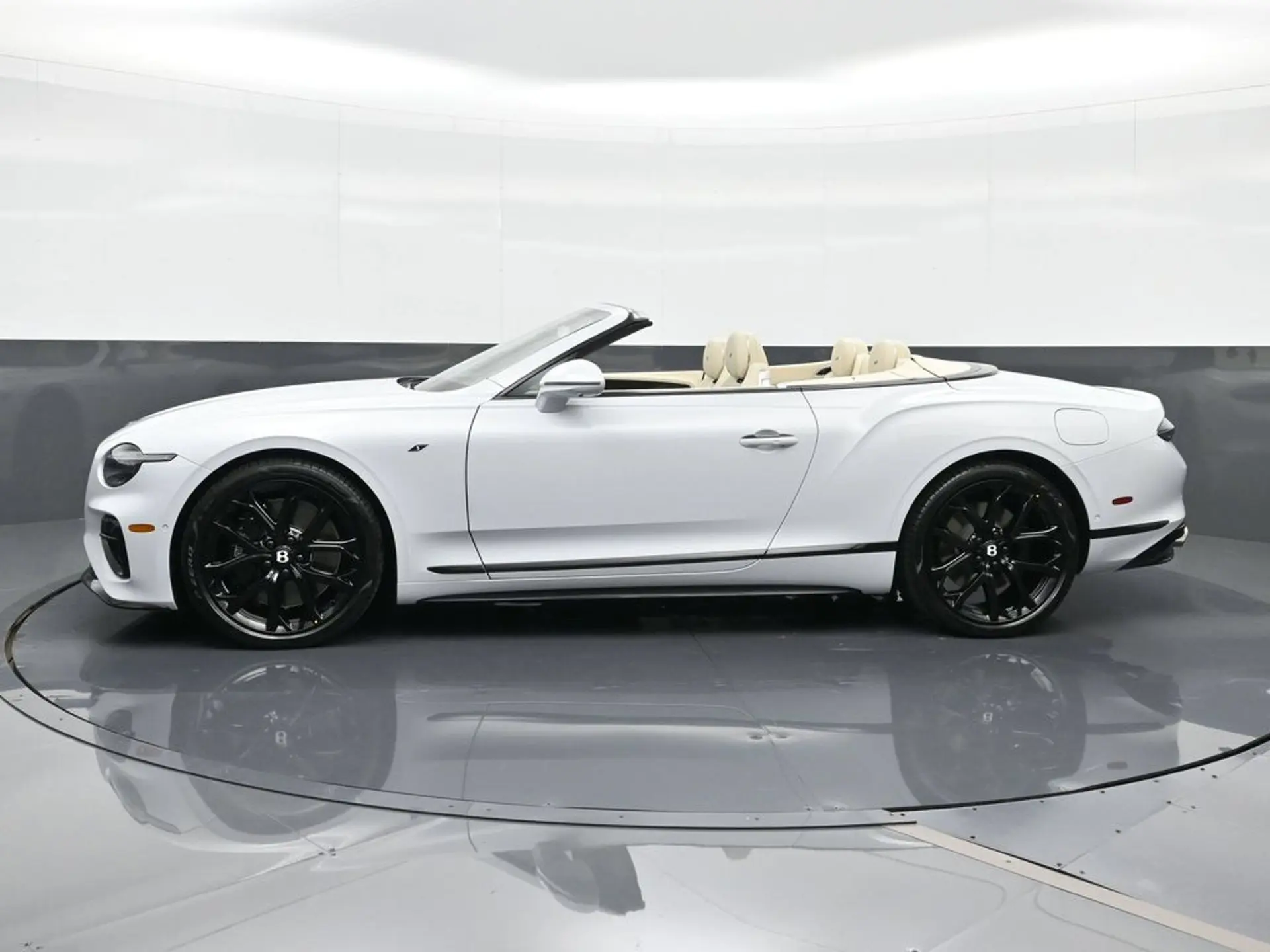 2026 Bentley Continental GT Base photo 5