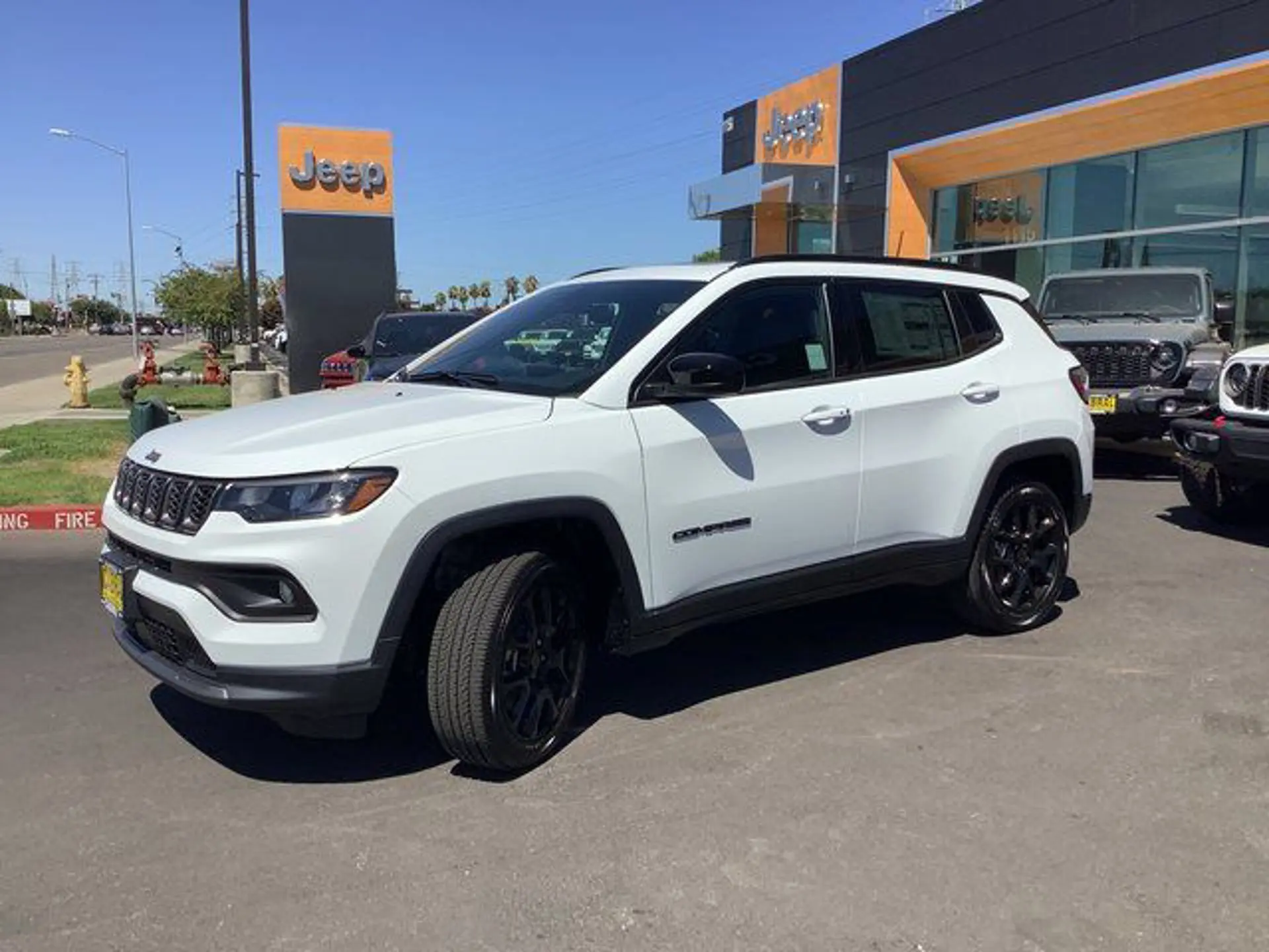 2025 Jeep Compass Latitude 4X4 photo 5