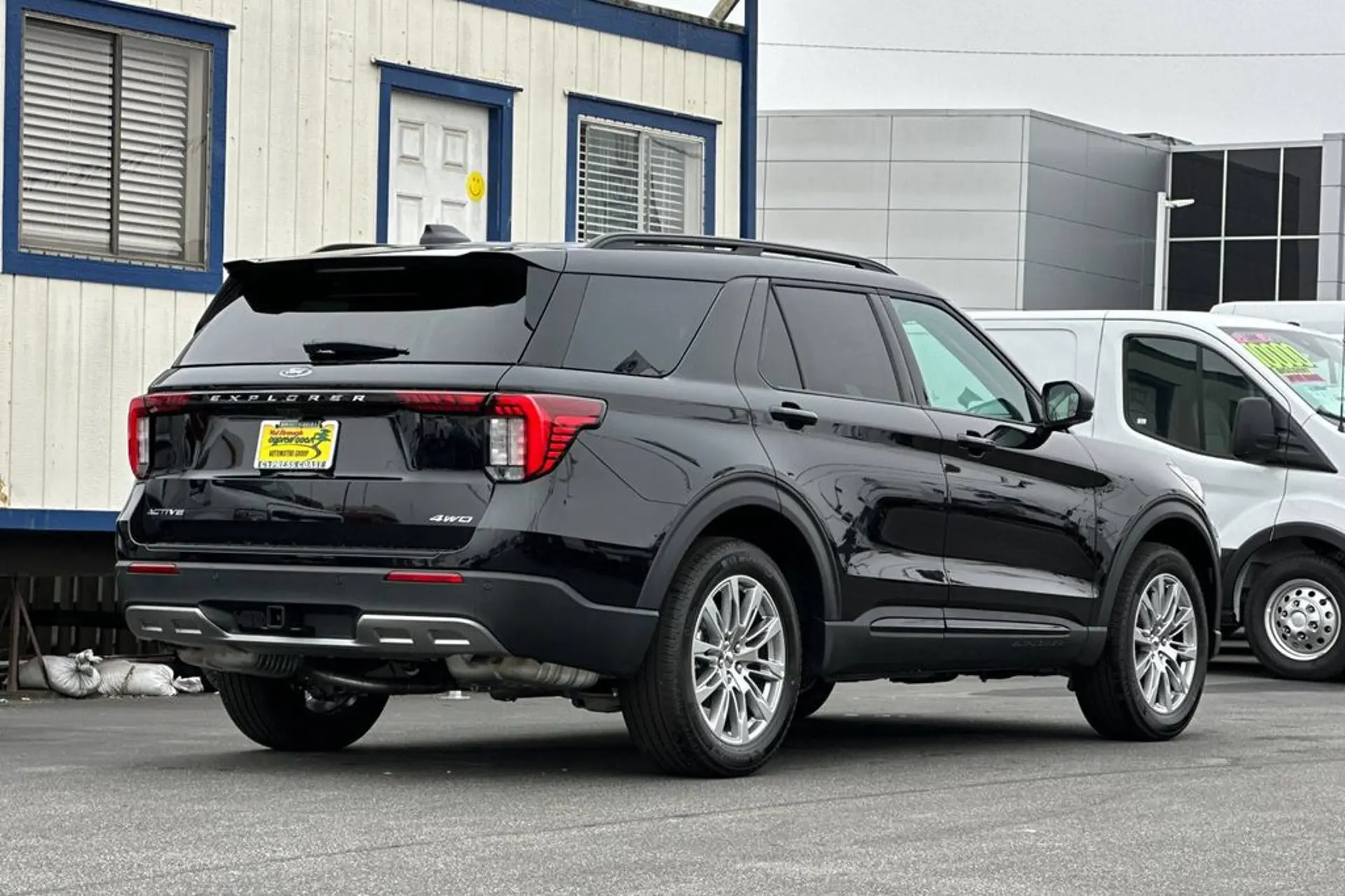 2026 Ford Explorer Active 4WD photo 3