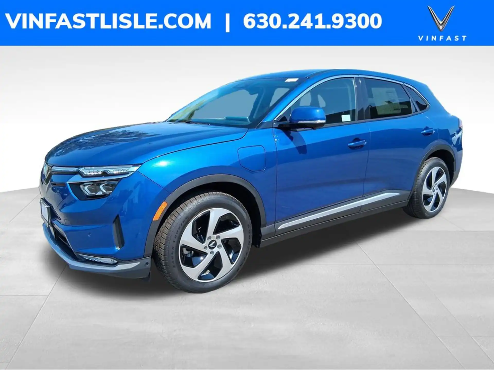 2025 VinFast VF 8 VF 8 Eco Standard Range's photo