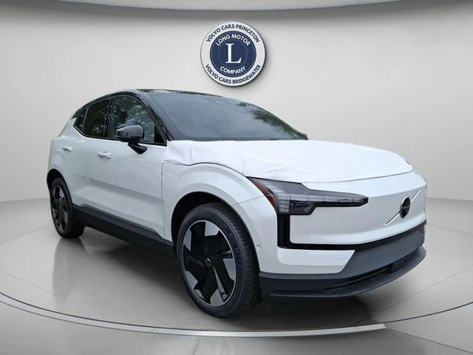 2026 Volvo EX30 Twin Motor Performance Ultra's photo