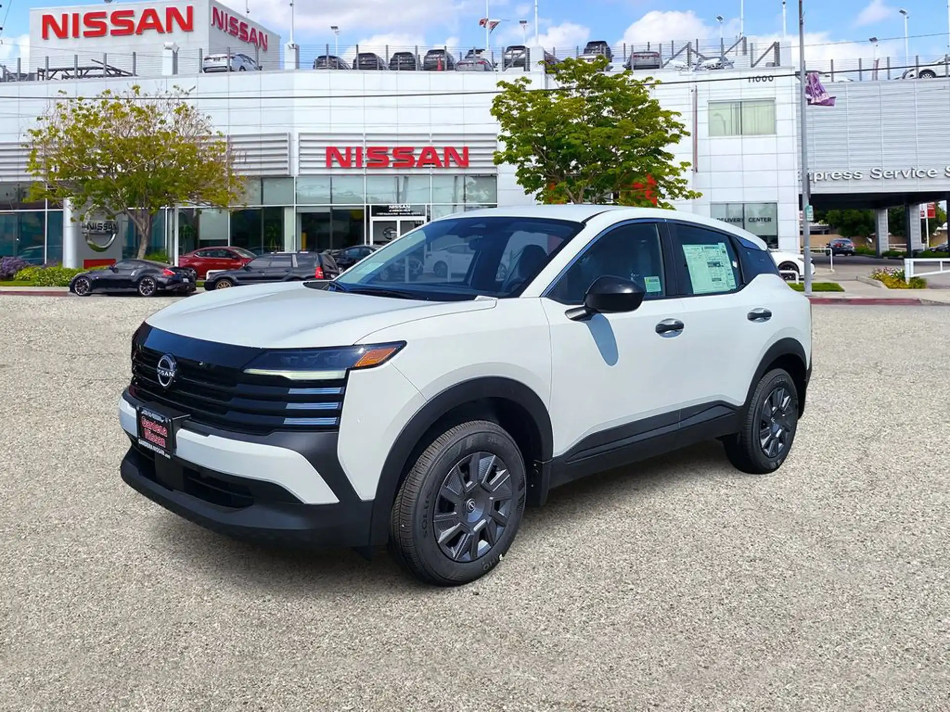 2026 Nissan Kicks 2.0 S's photo
