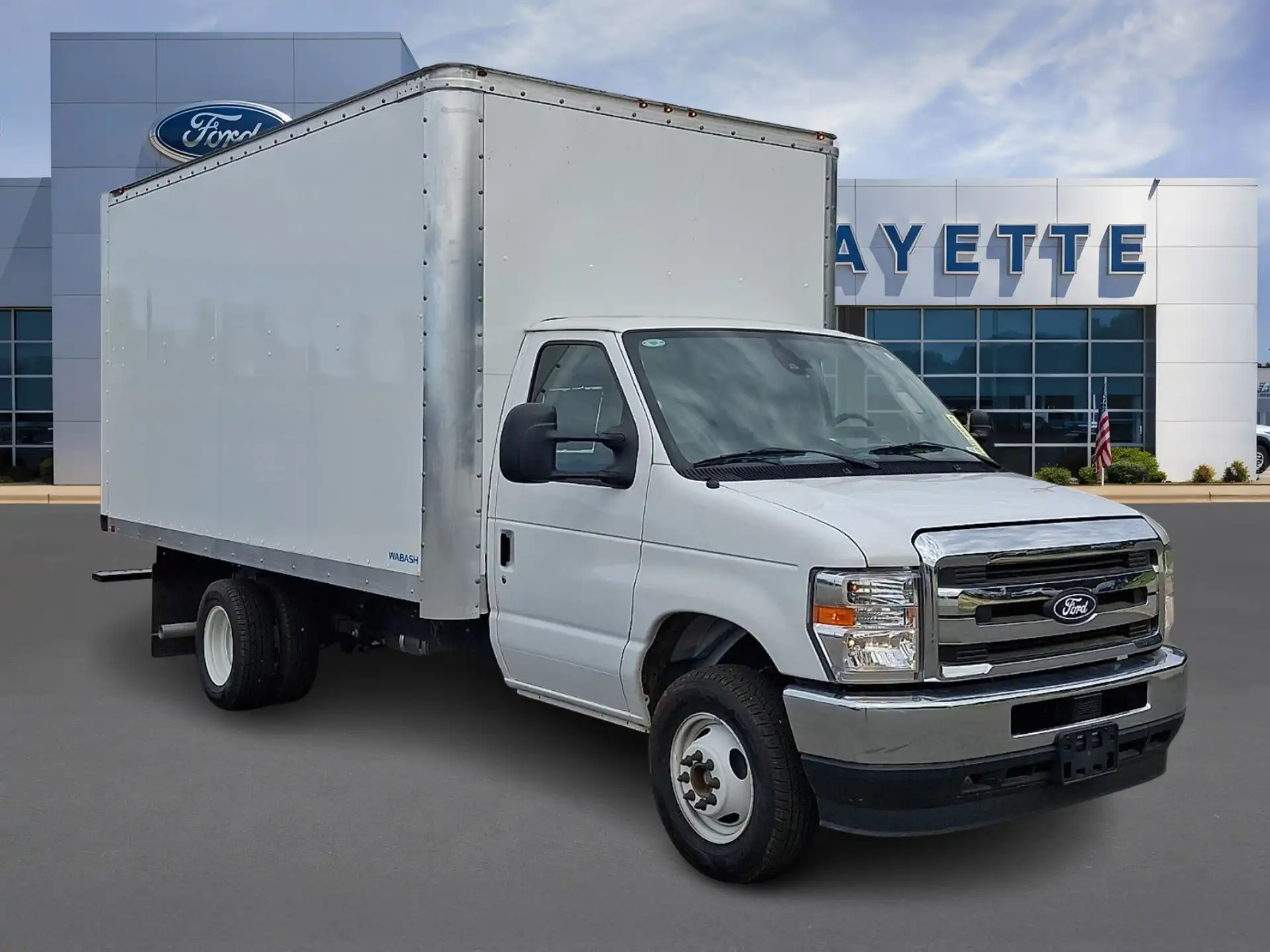 2026 Ford E-Series DRW E-450 Super Duty 158 in WB's photo