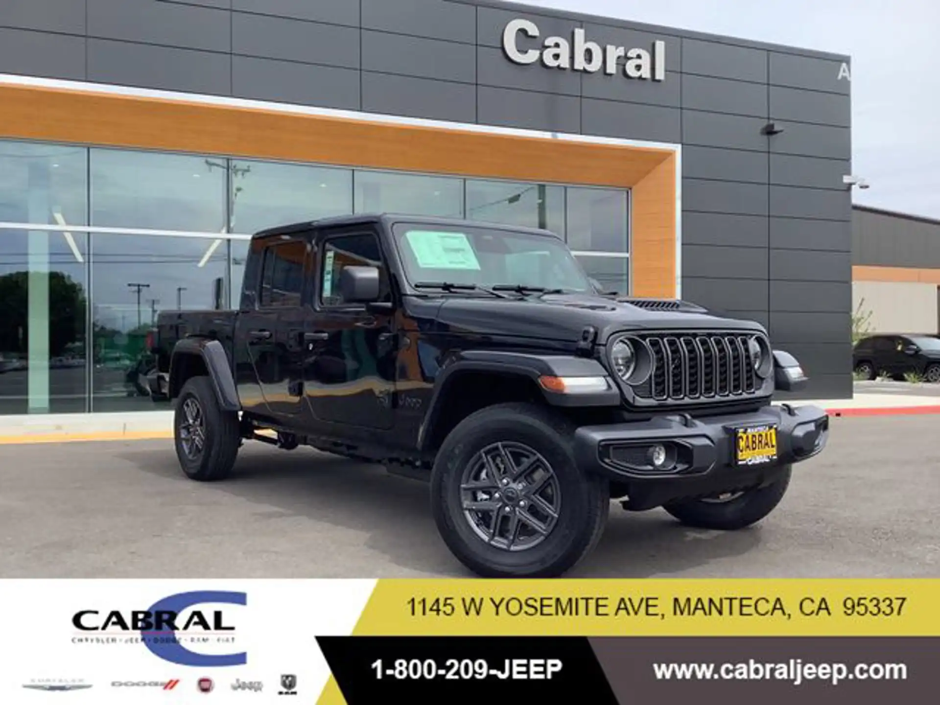 2026 Jeep Gladiator Sport S Auto's photo