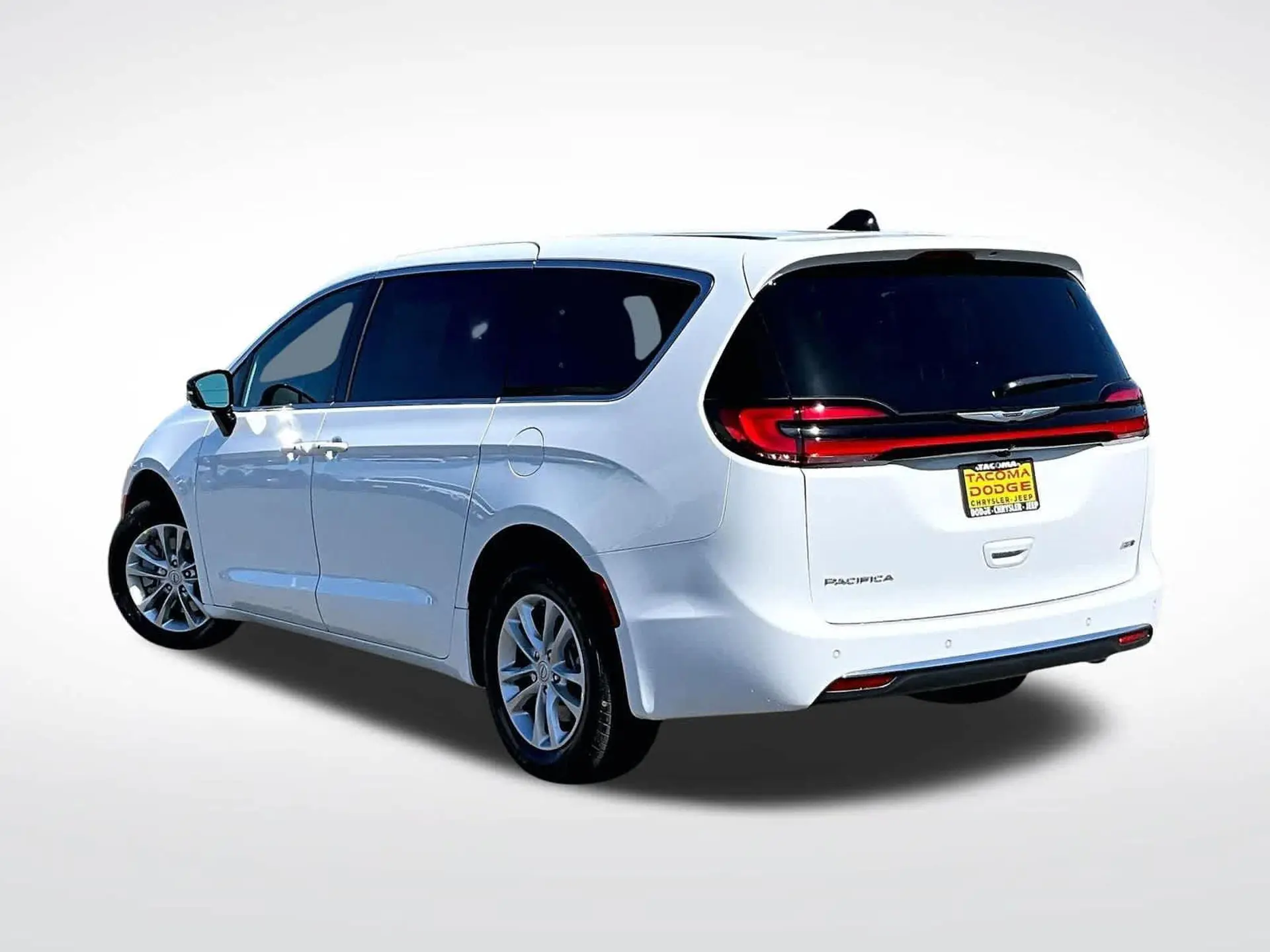 2026 Chrysler Pacifica Select AWD photo 3