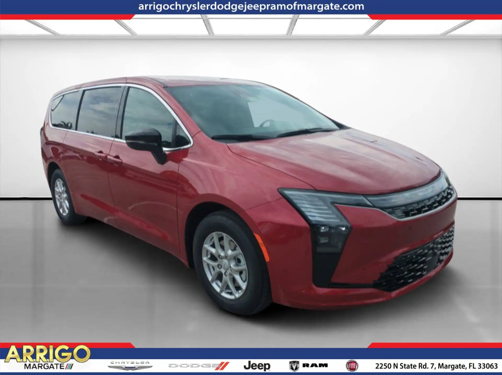 2027 Chrysler Pacifica Select's photo
